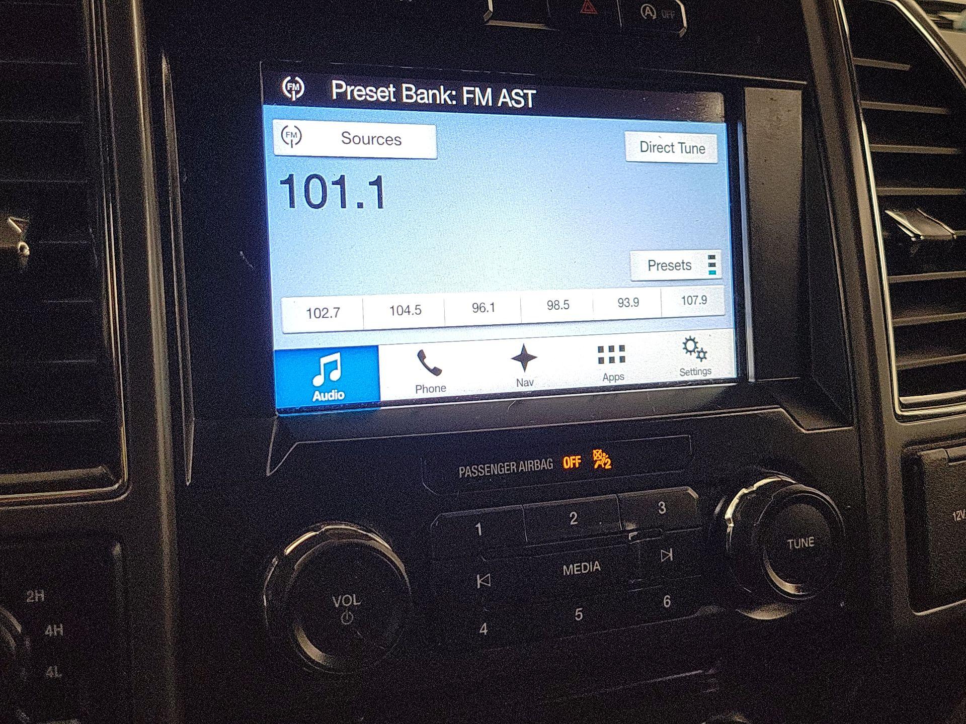 Thumbnail: 2017 Ford F-150 - 16