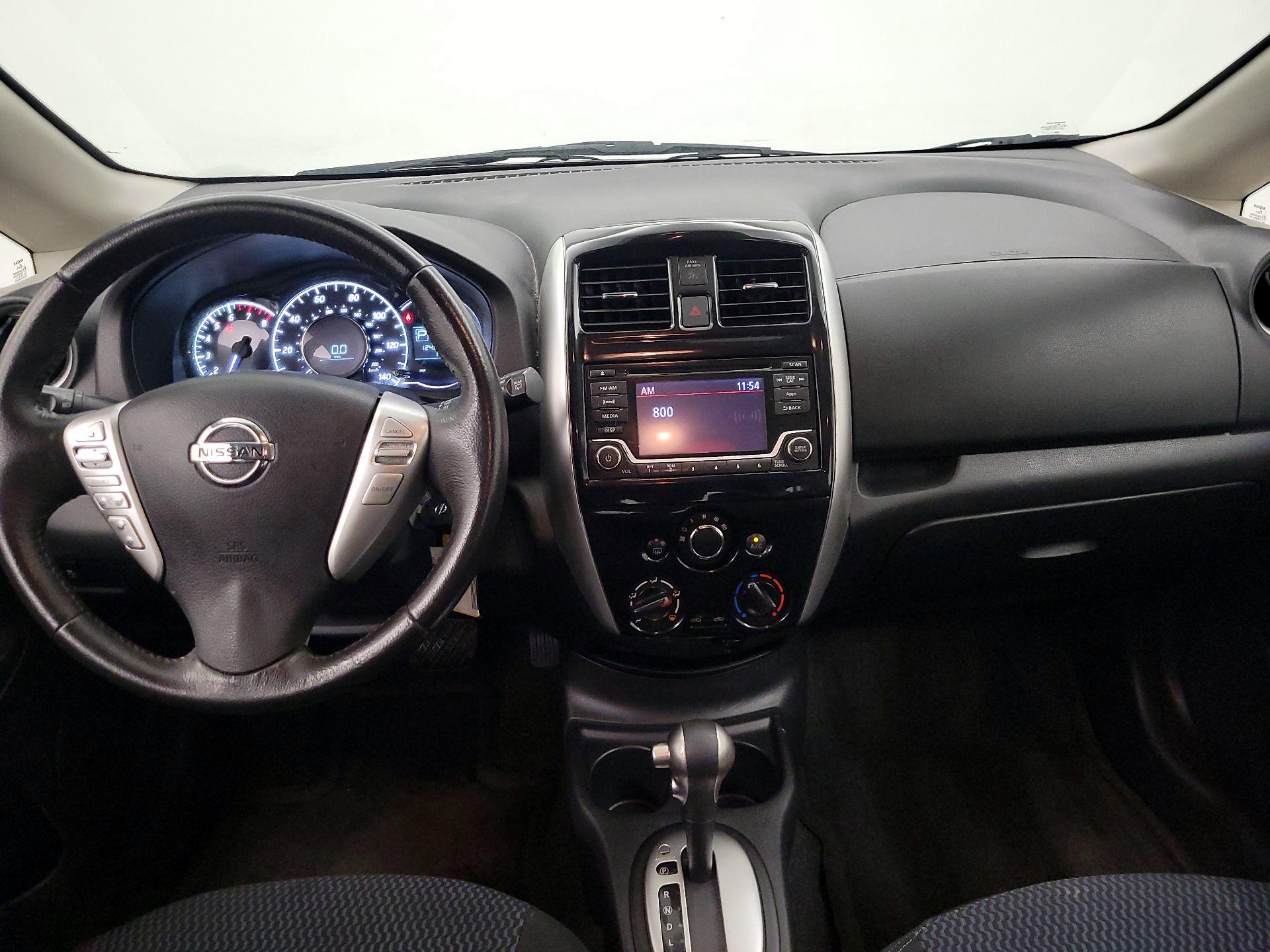 Thumbnail: 2015 Nissan Versa Note - 9