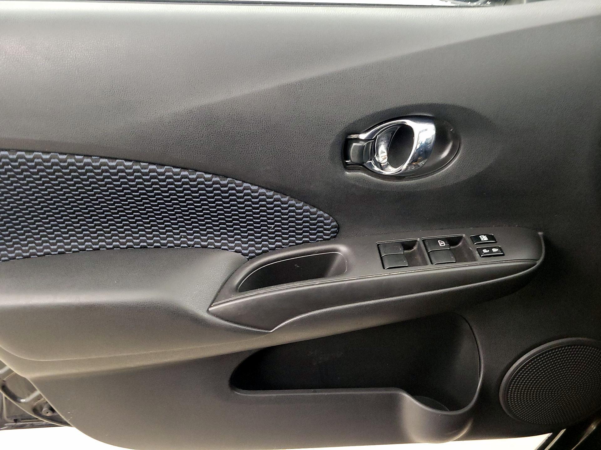 Thumbnail: 2015 Nissan Versa Note - 12