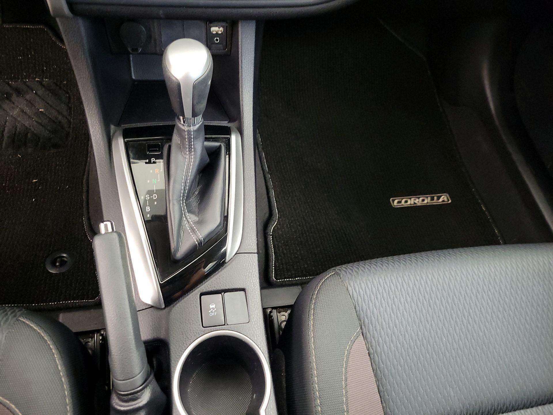 Thumbnail: 2017 Toyota Corolla - 17