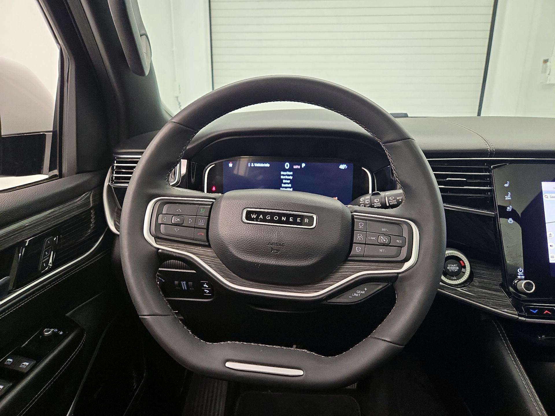 Thumbnail: 2022 Jeep Wagoneer - 10