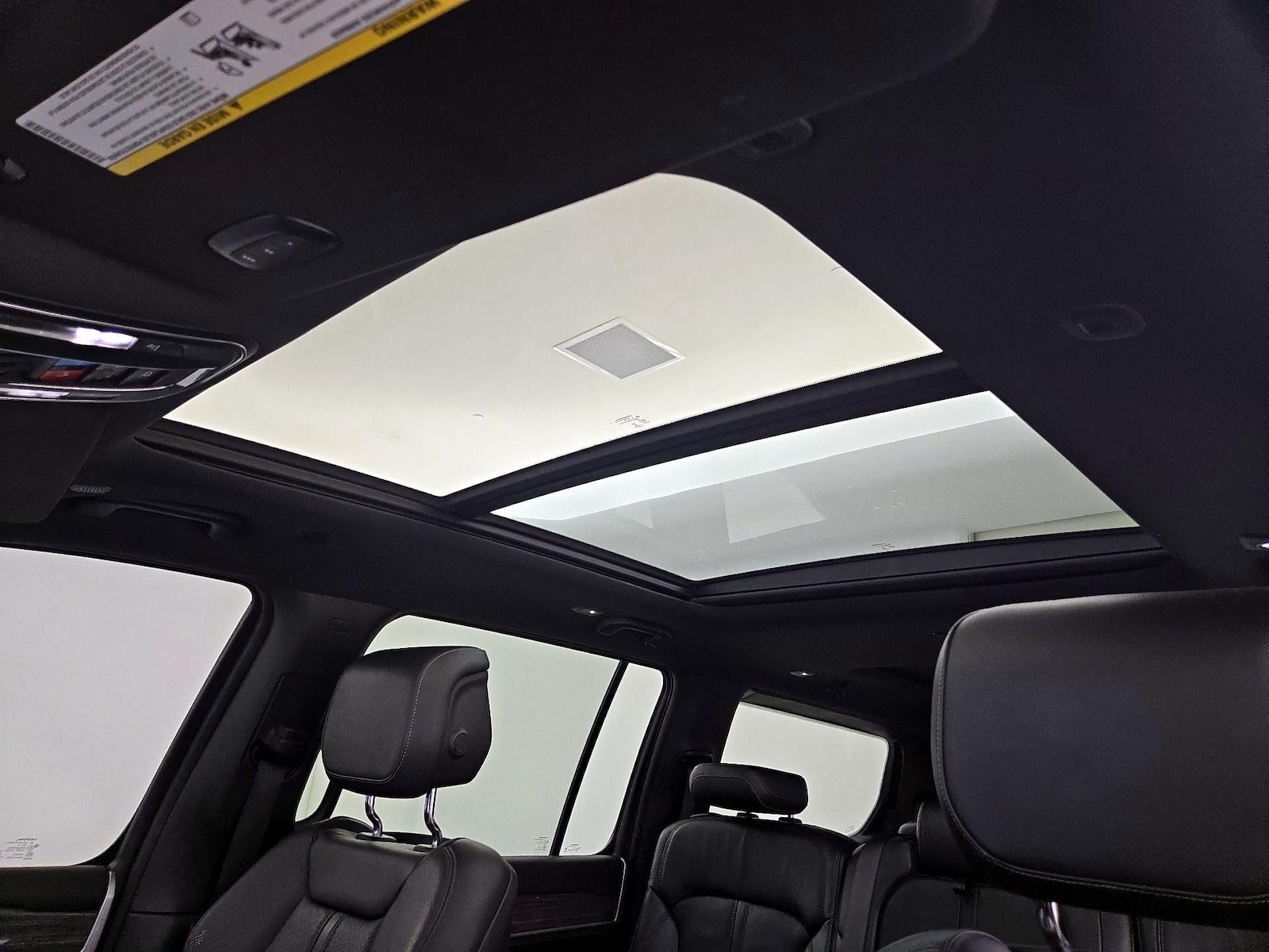 2022 Jeep Wagoneer Series III - Photo 21