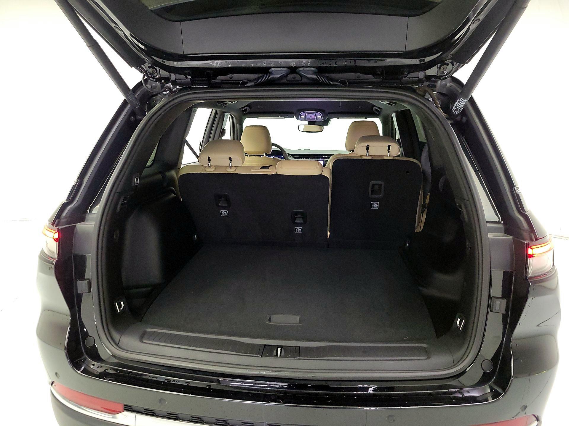 Thumbnail: 2023 Jeep Grand Cherokee - 19