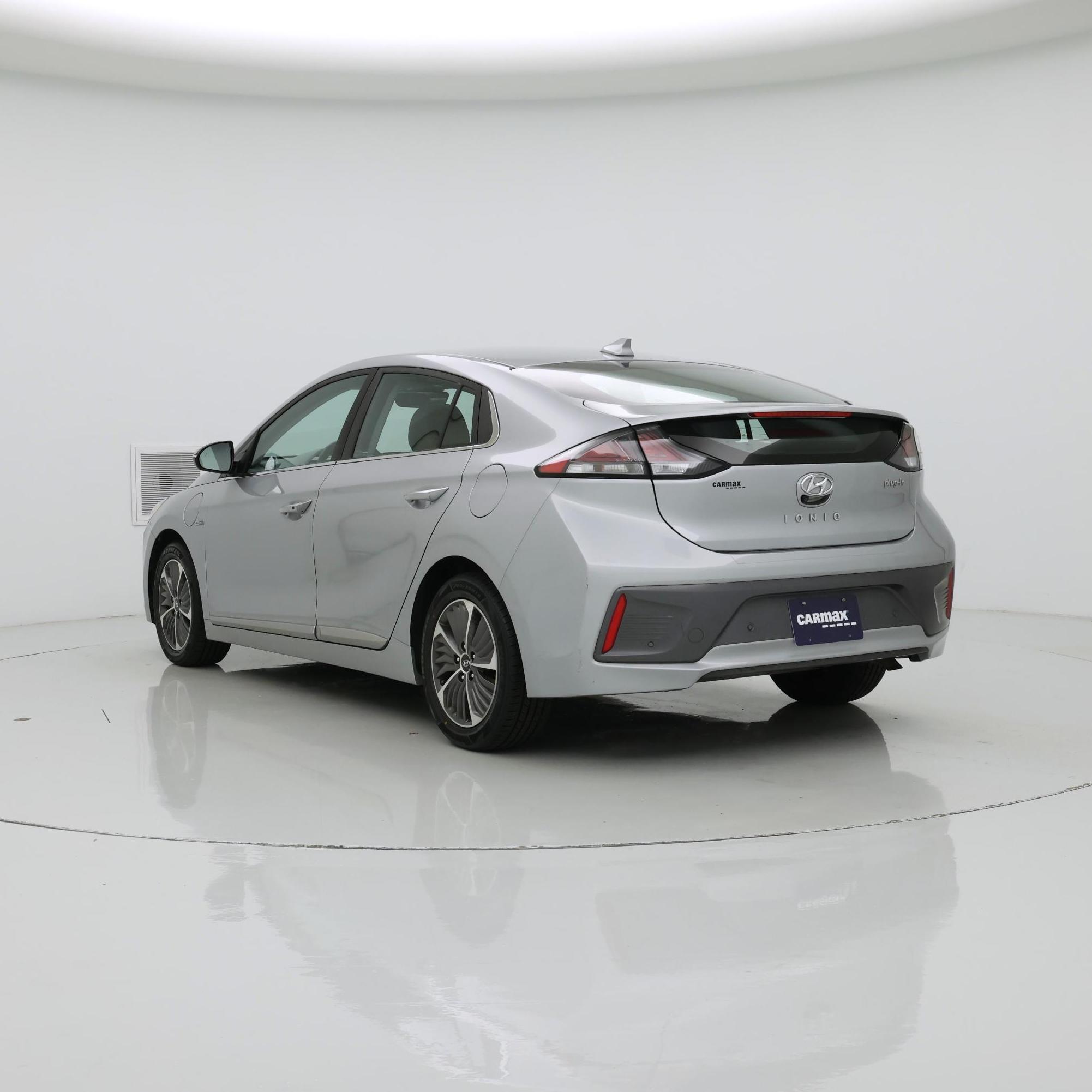 Thumbnail: 2020 Hyundai Ioniq - 2