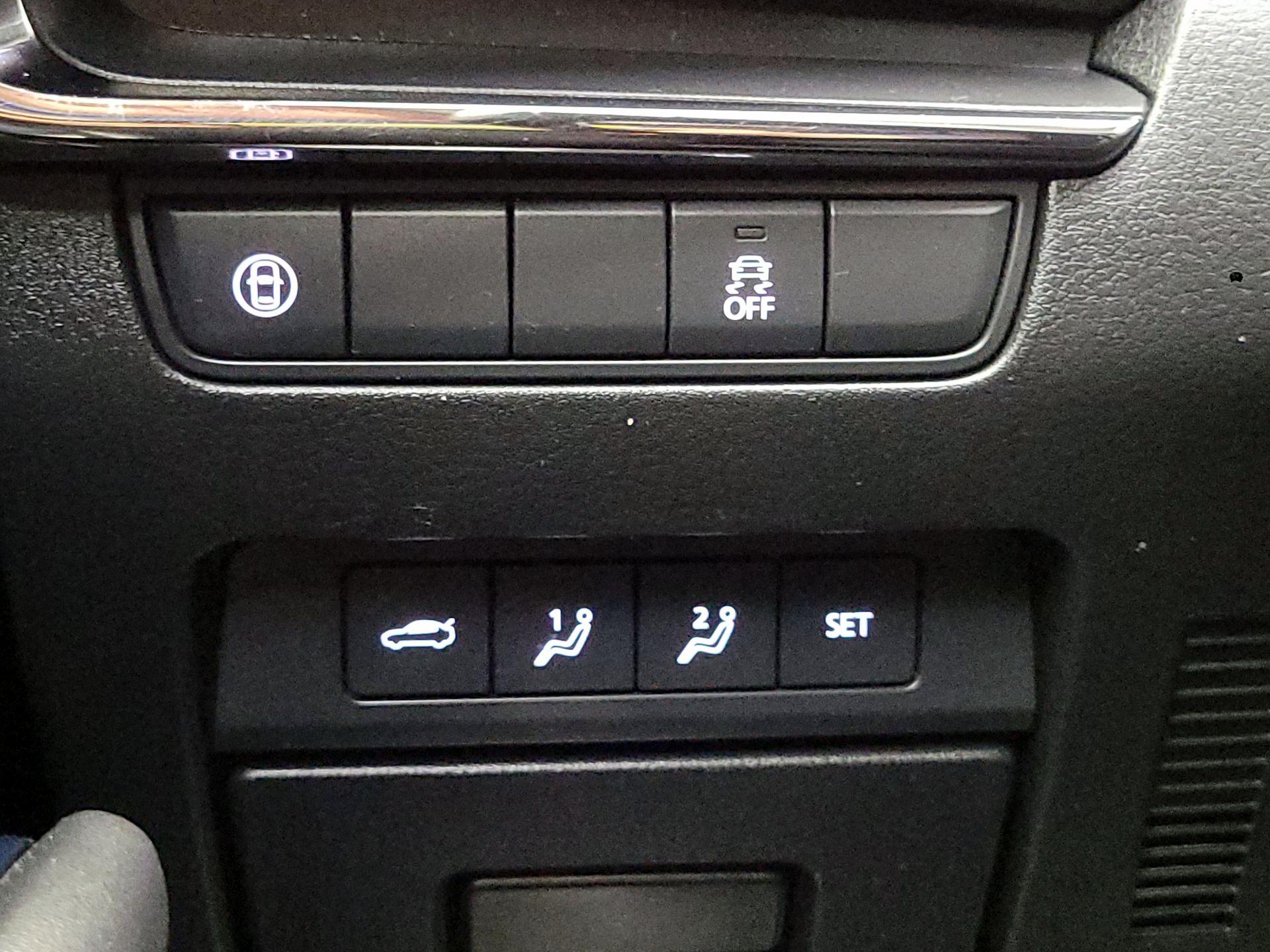 Thumbnail: 2020 Mazda Mazda3 - 11