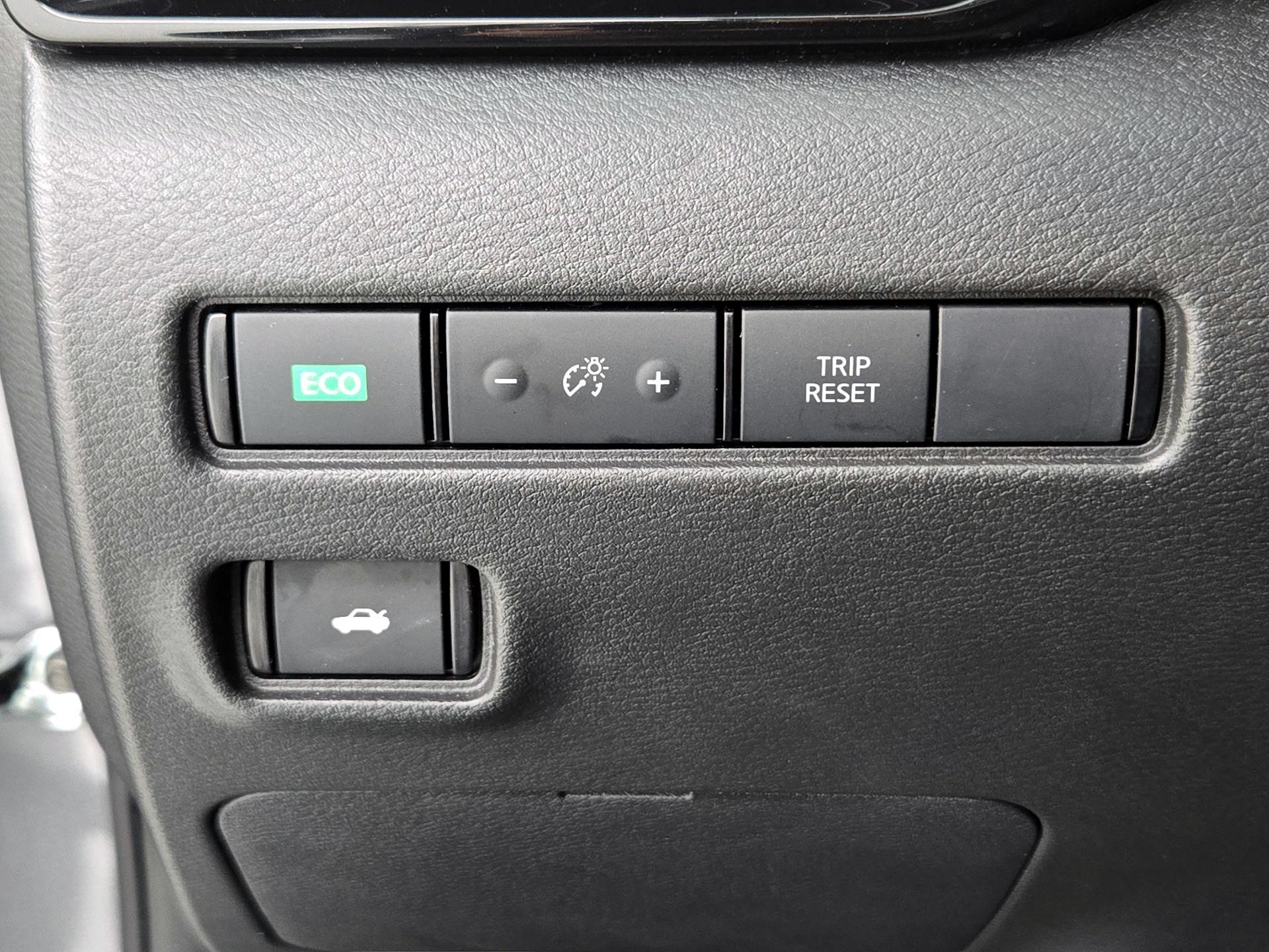 Thumbnail: 2023 Nissan Sentra - 13