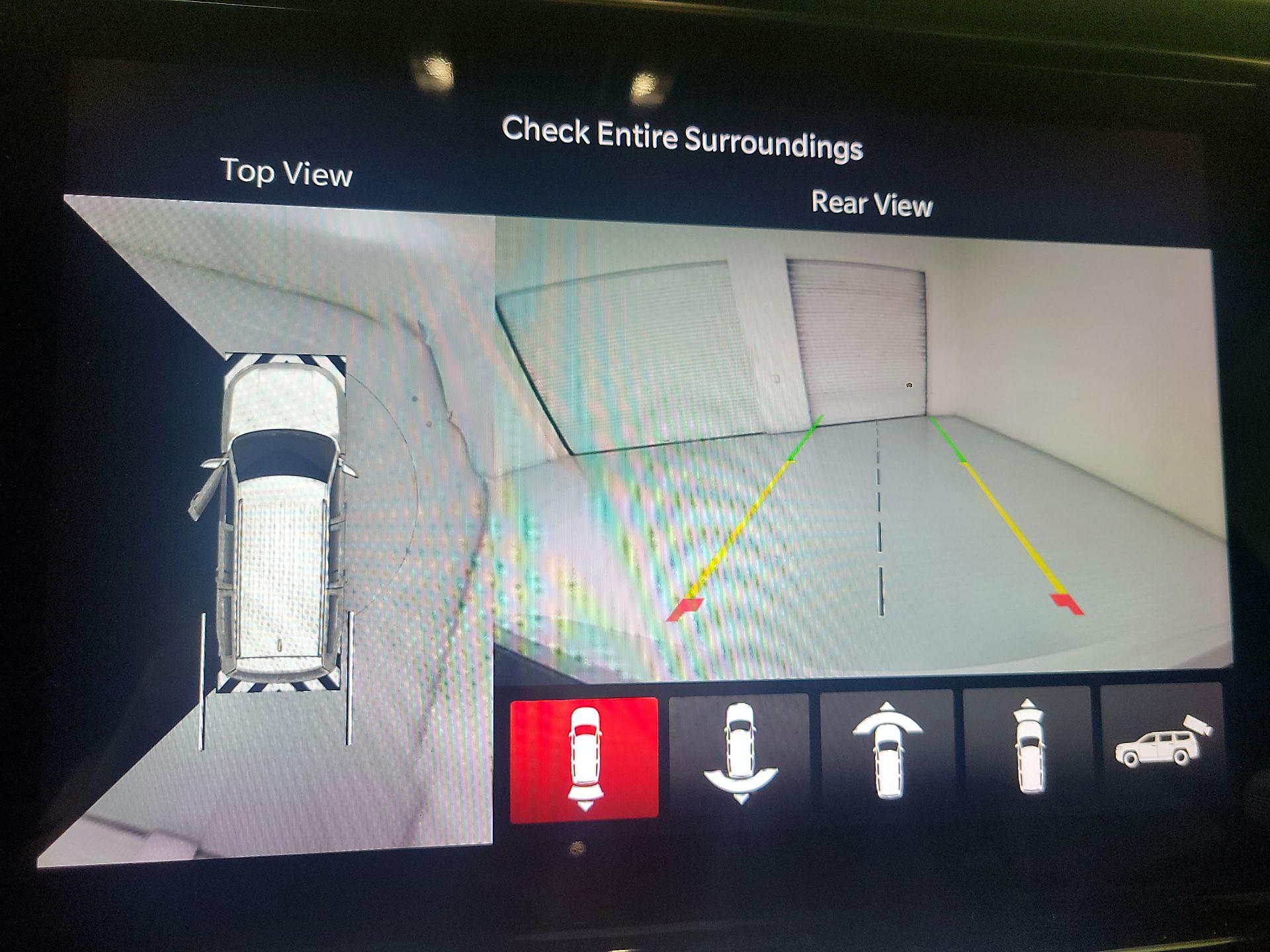 Thumbnail: 2022 Jeep Grand Wagoneer - 13