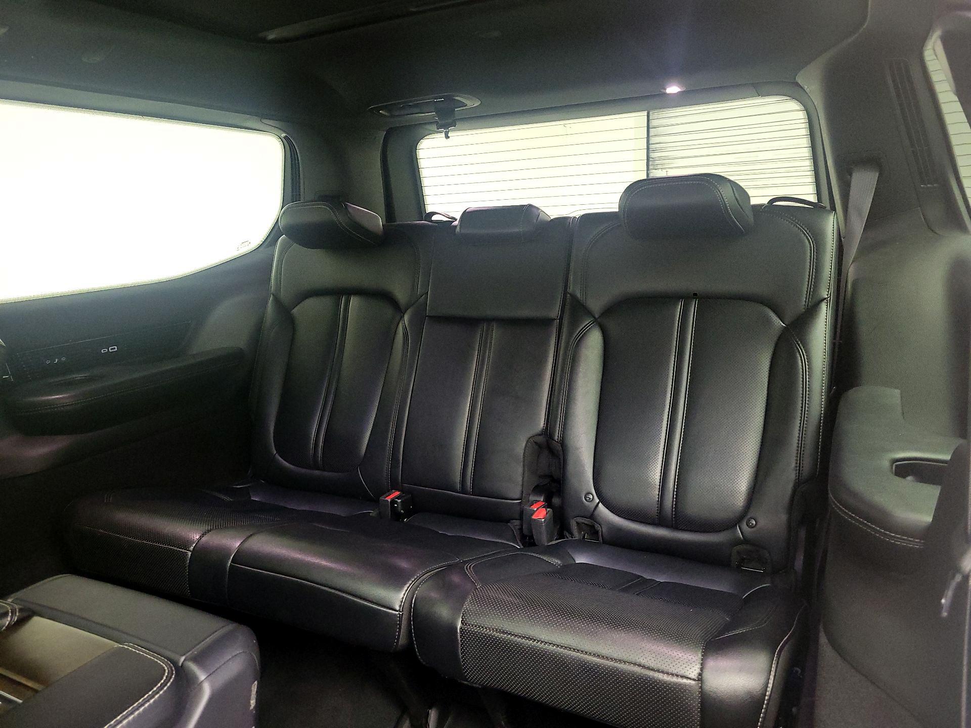 Thumbnail: 2022 Jeep Grand Wagoneer - 20