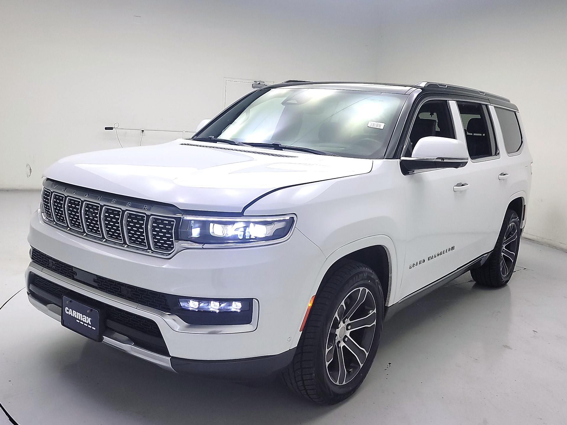 Thumbnail: 2022 Jeep Grand Wagoneer - 3