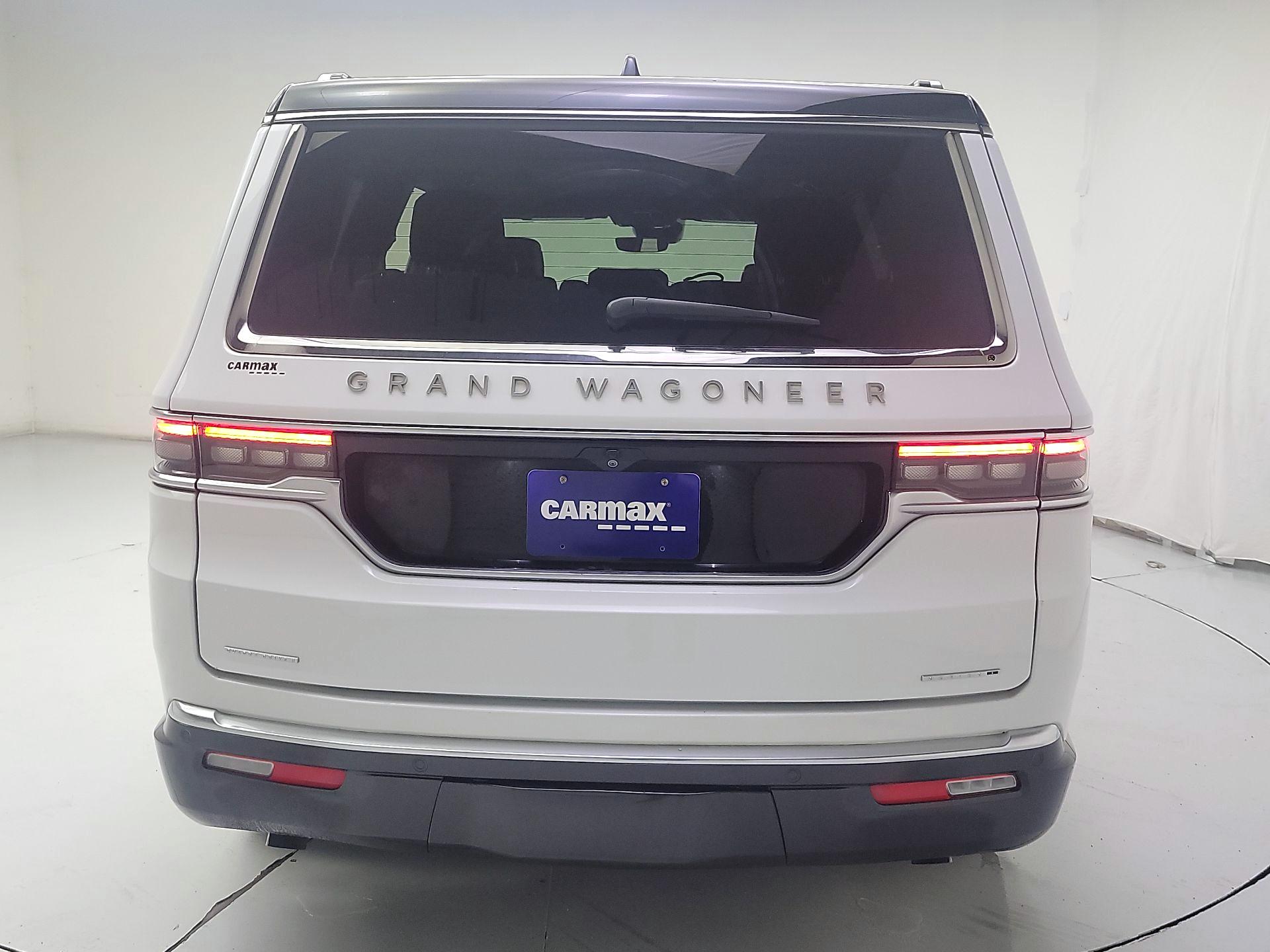 Thumbnail: 2022 Jeep Grand Wagoneer - 6