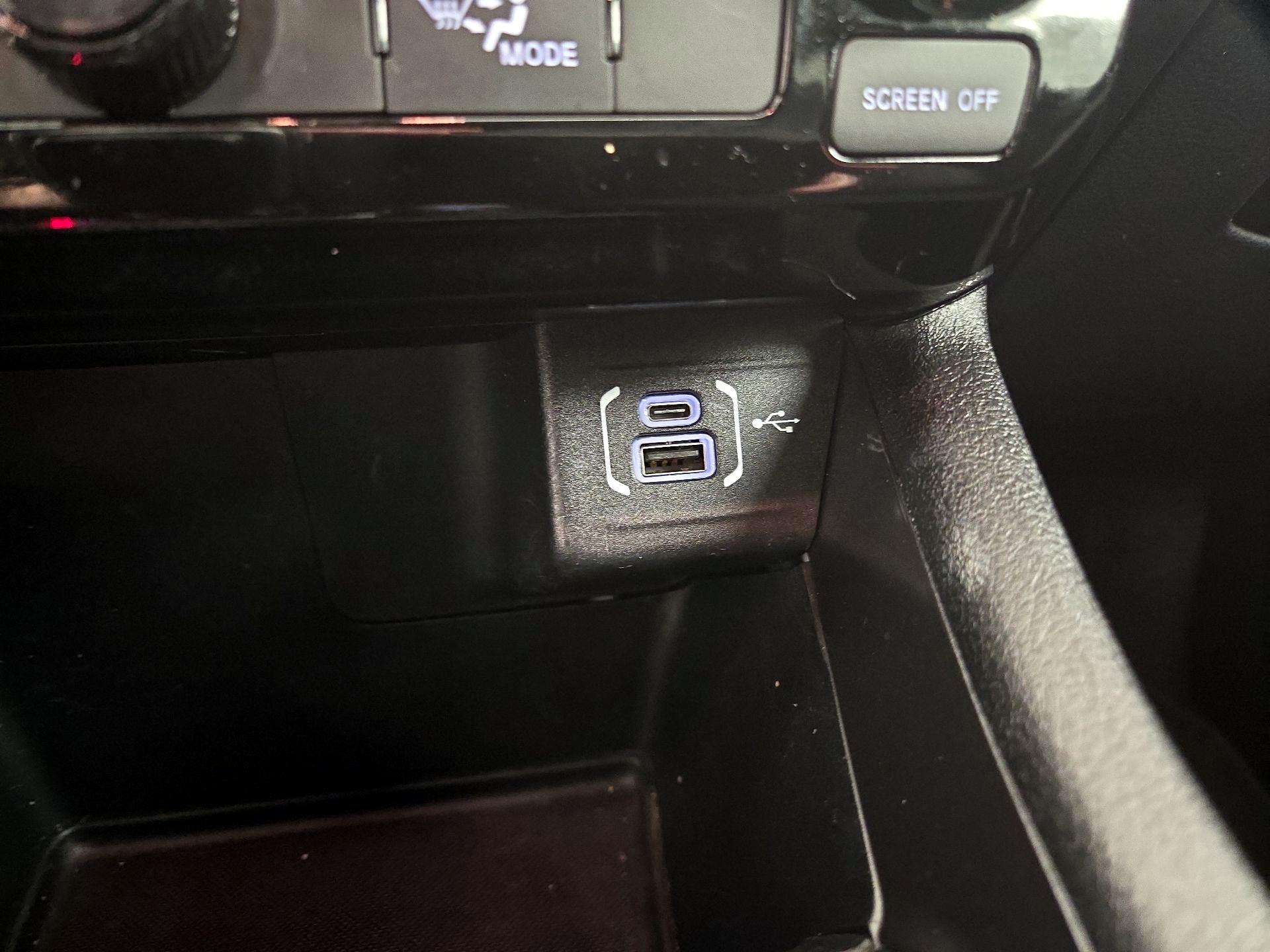 Thumbnail: 2024 Jeep Compass - 18