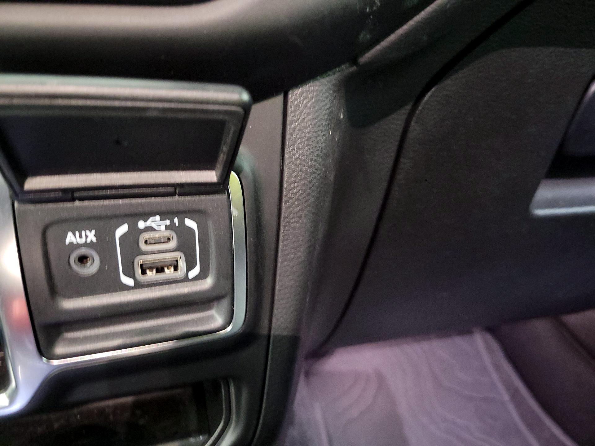 Thumbnail: 2023 Jeep Wrangler - 16