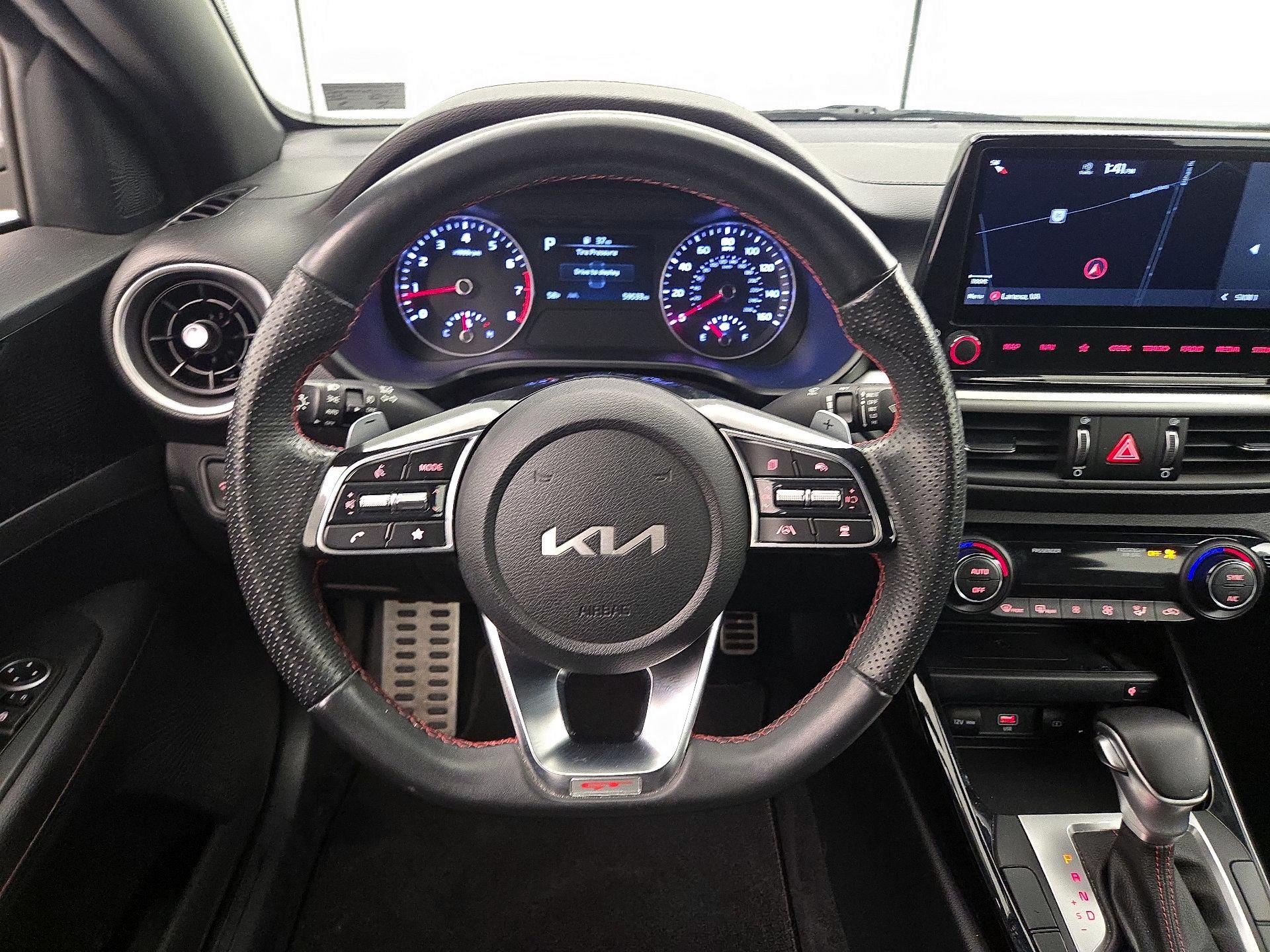 Thumbnail: 2022 Kia Forte - 10