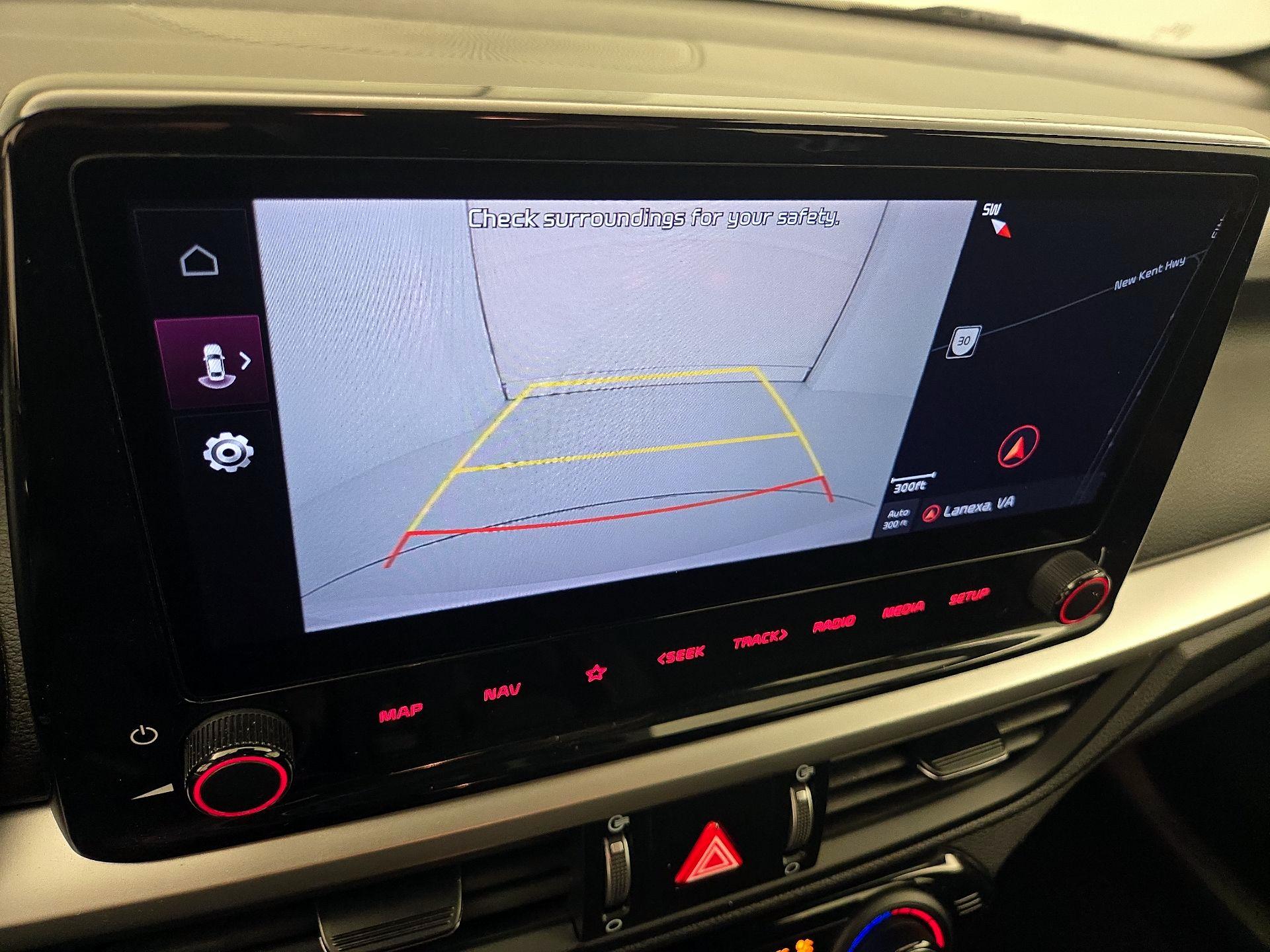 Thumbnail: 2022 Kia Forte - 15