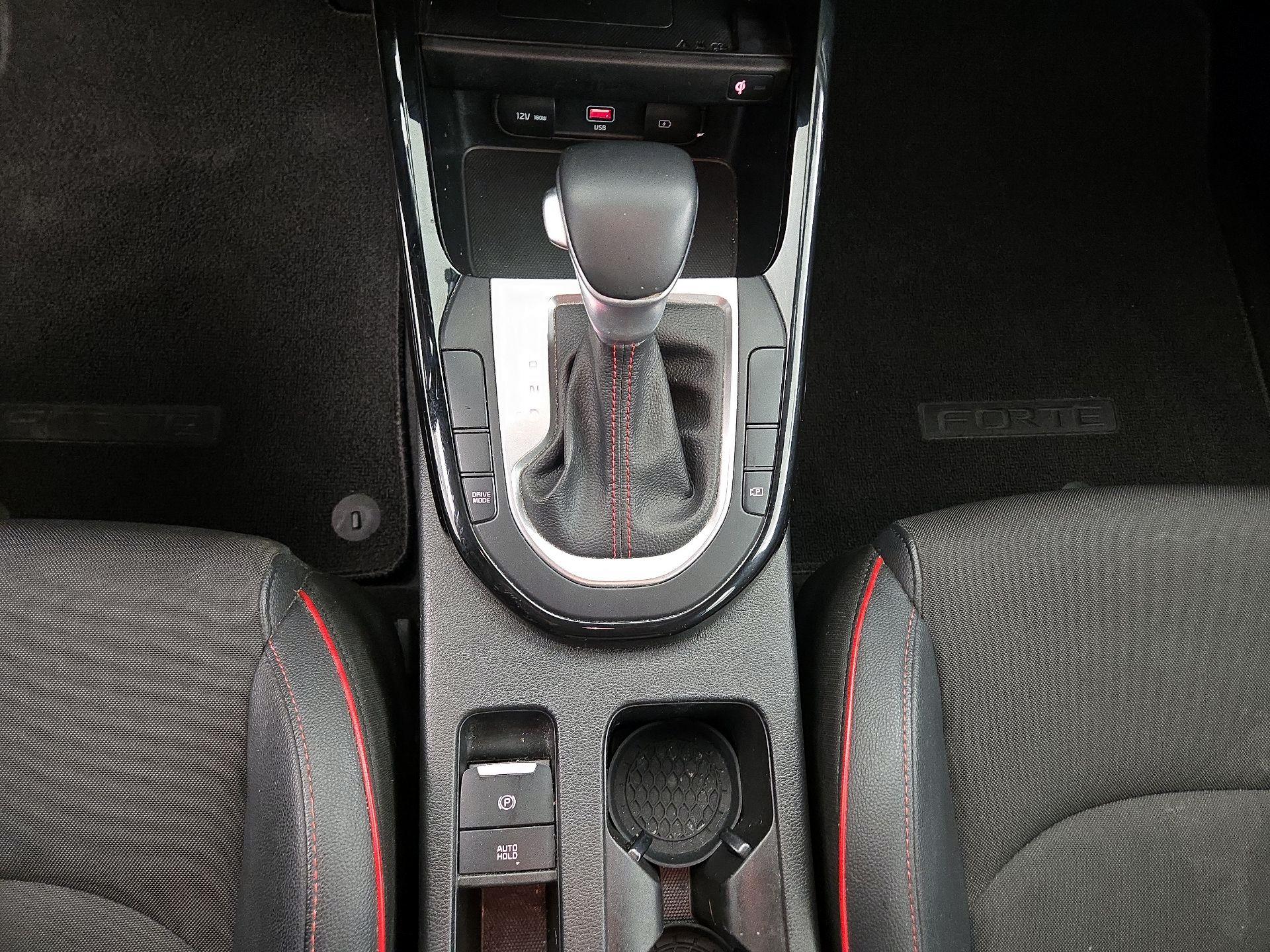 Thumbnail: 2022 Kia Forte - 18