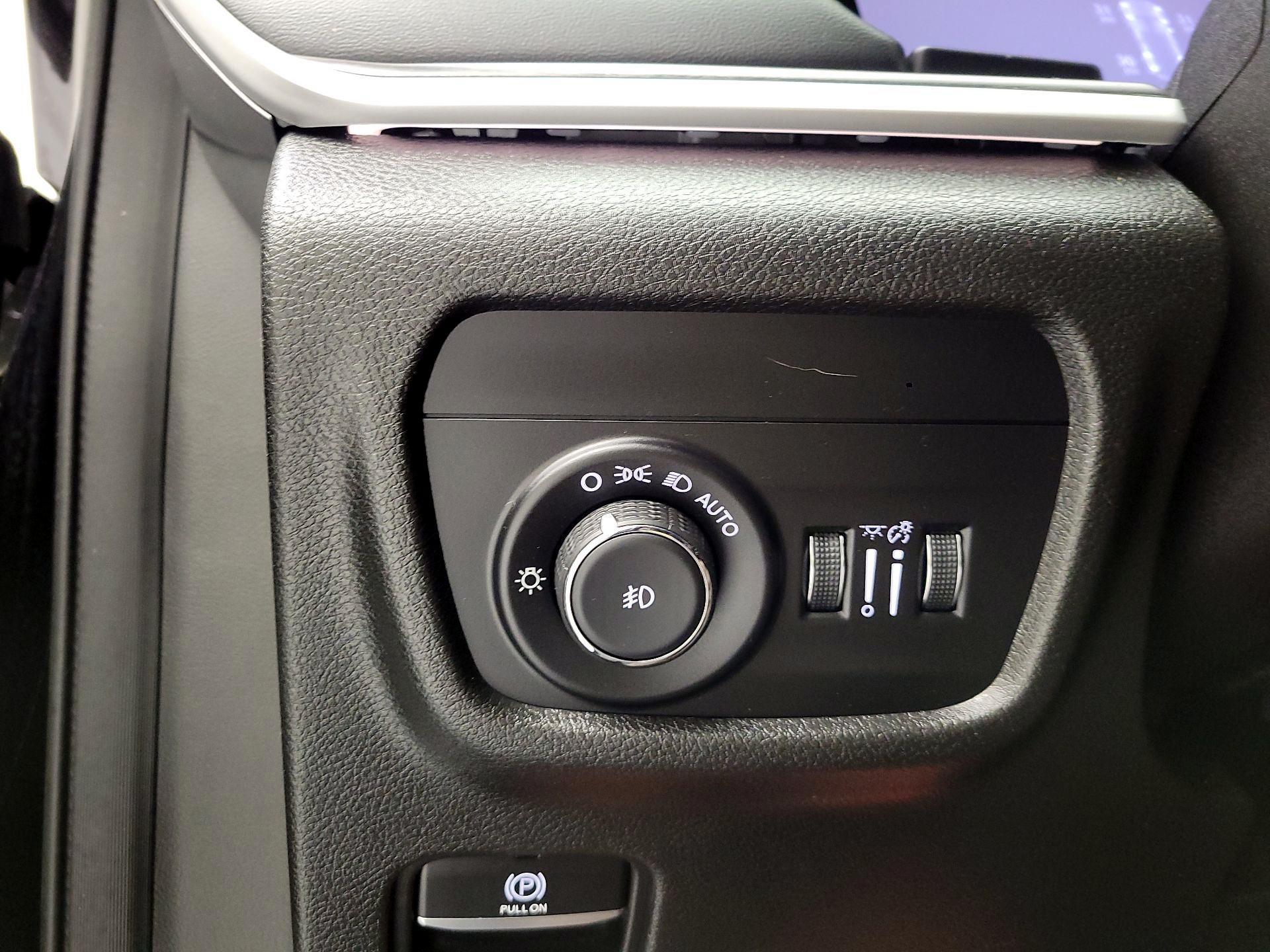 Thumbnail: 2023 Jeep Grand Cherokee - 11