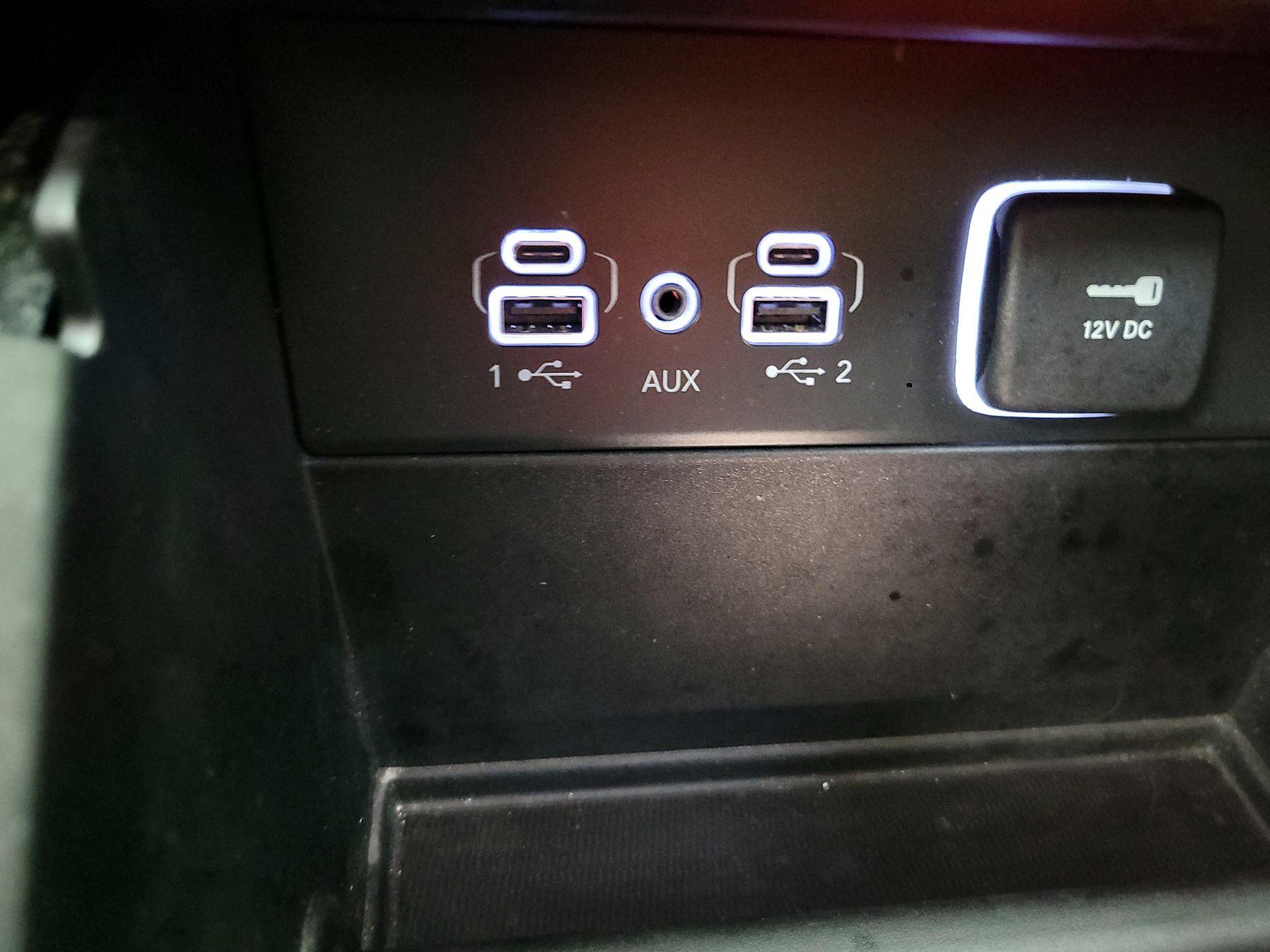 Thumbnail: 2023 Jeep Grand Cherokee - 16