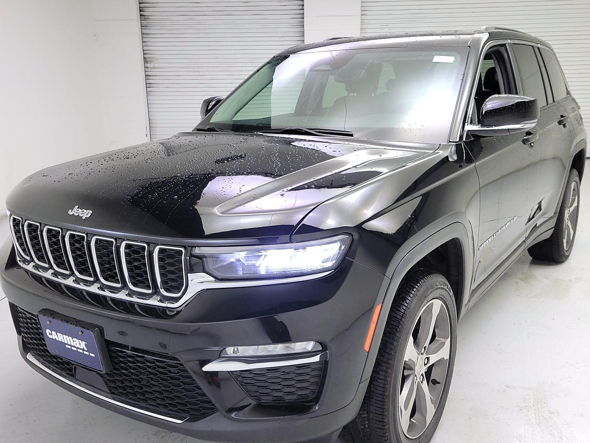 Thumbnail: 2023 Jeep Grand Cherokee - 3