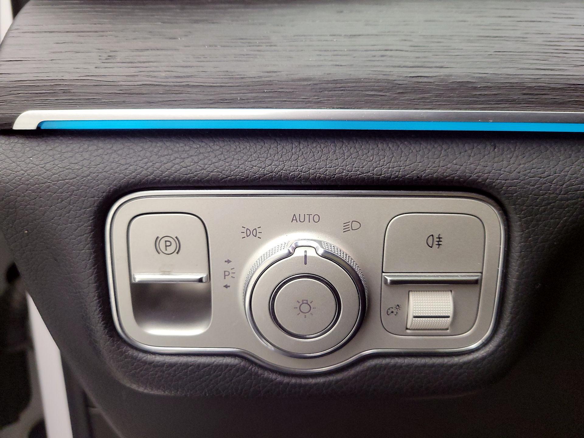 Thumbnail: 2020 Mercedes-Benz GLE - 11