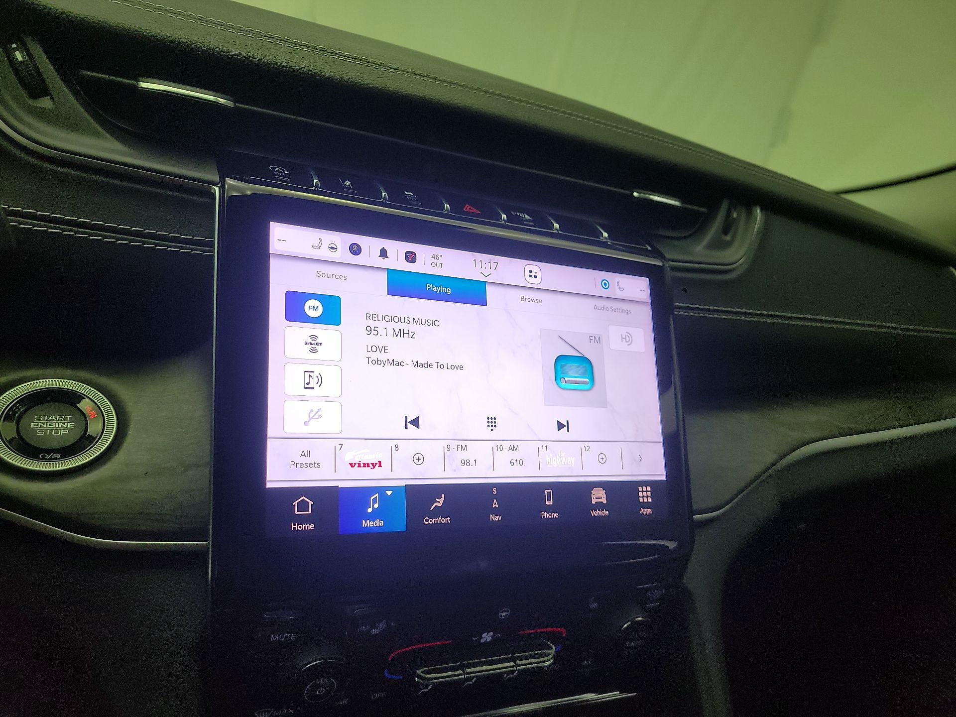 Thumbnail: 2023 Jeep Grand Cherokee - 14