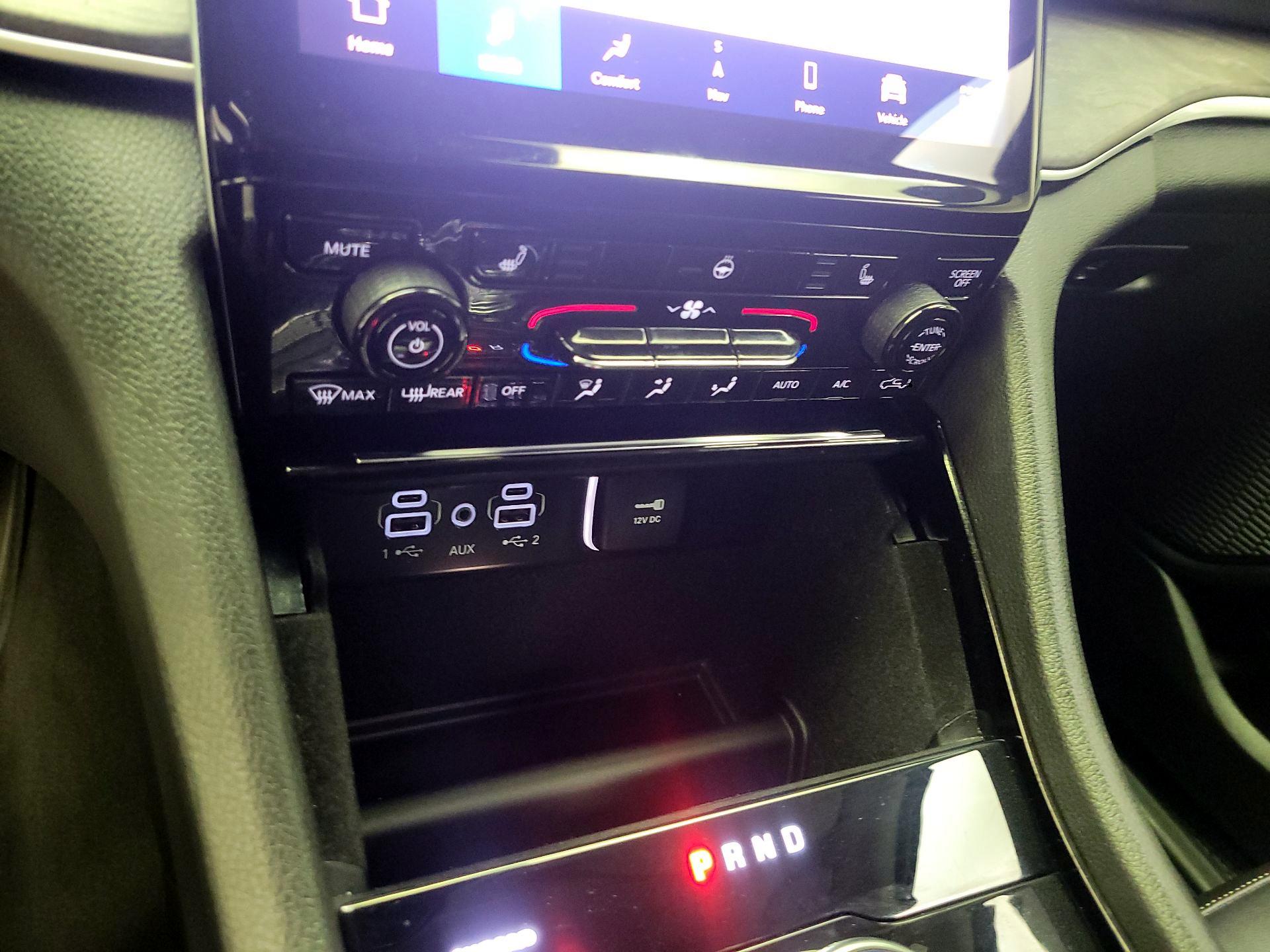 Thumbnail: 2023 Jeep Grand Cherokee - 15