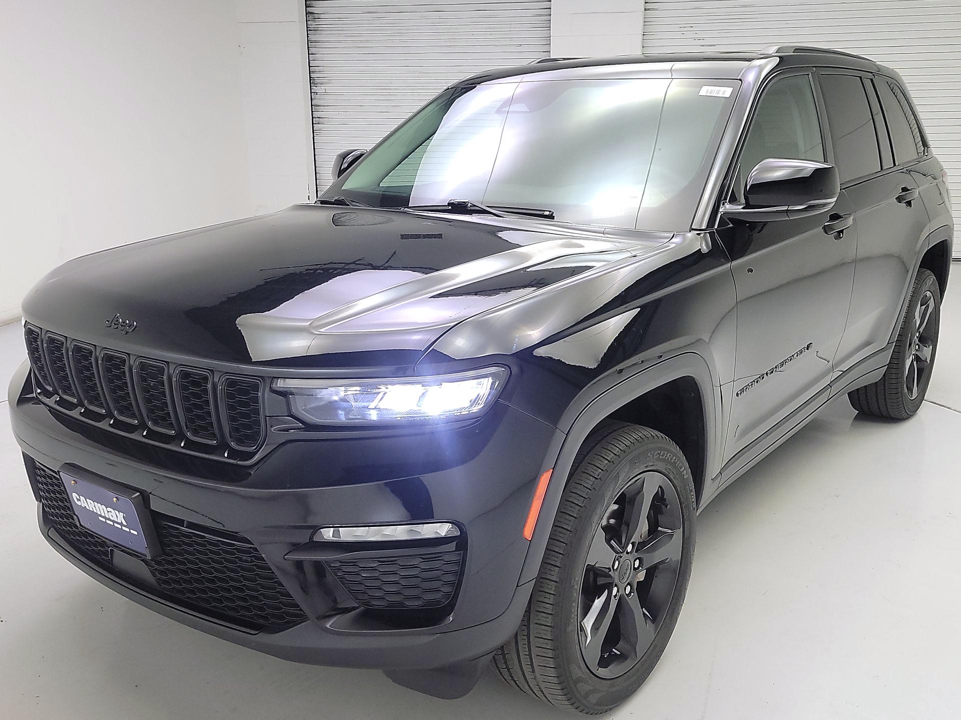 Thumbnail: 2023 Jeep Grand Cherokee - 3