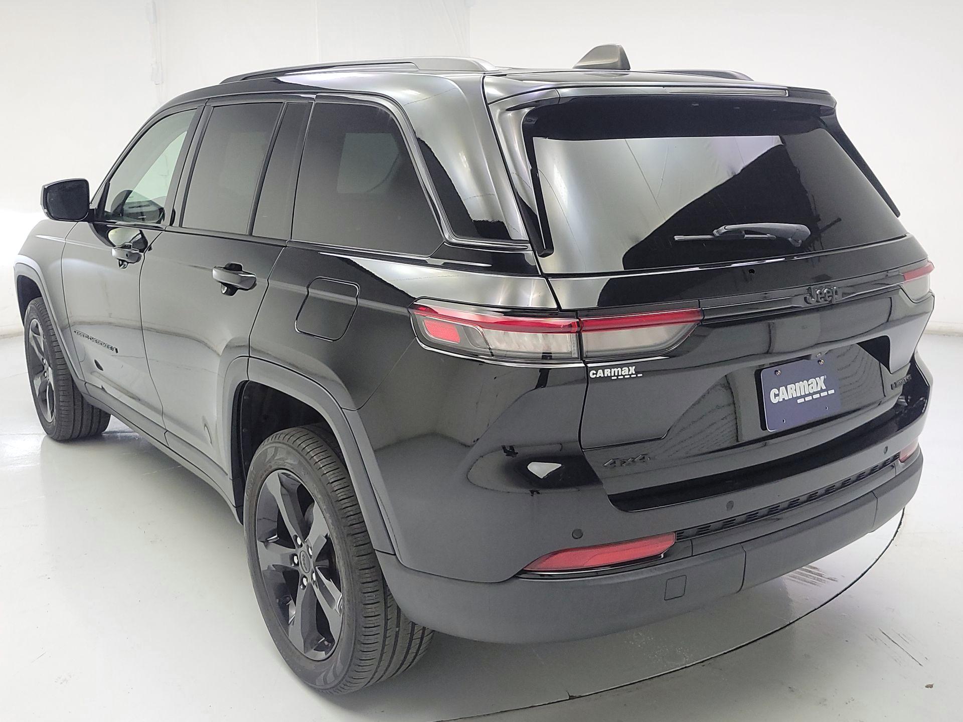 Thumbnail: 2023 Jeep Grand Cherokee - 7