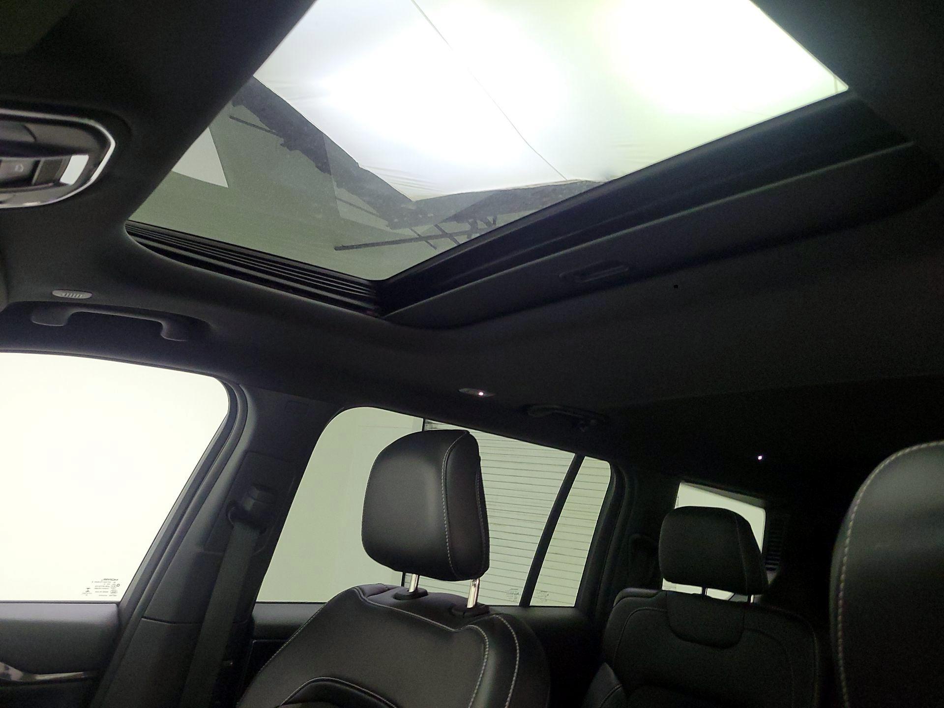 Thumbnail: 2023 Jeep Grand Cherokee L - 17