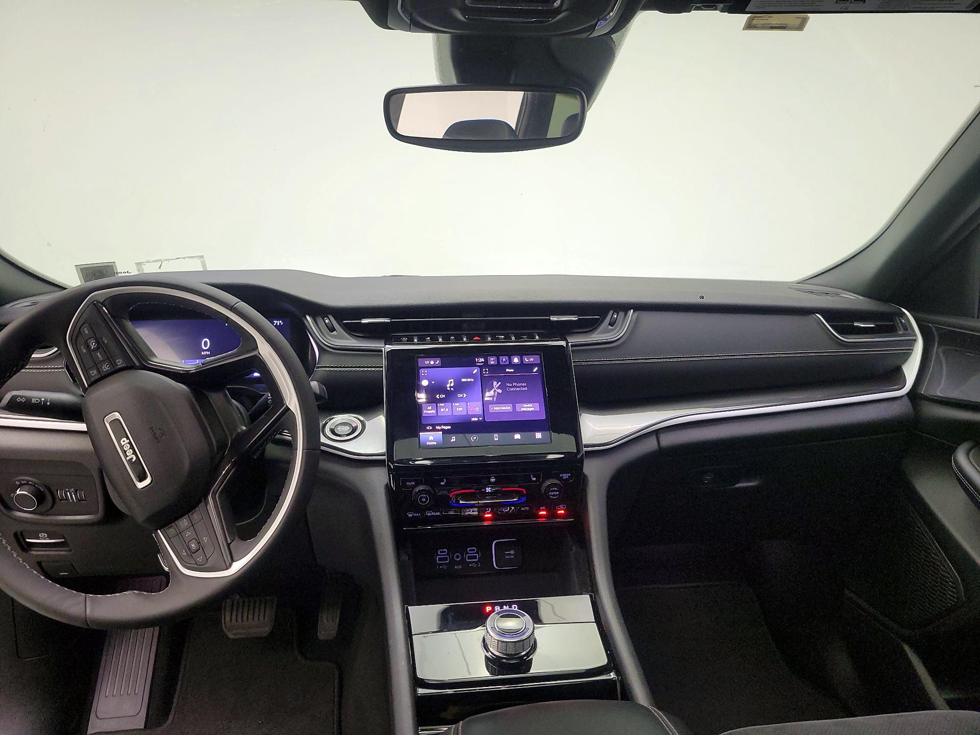 Thumbnail: 2023 Jeep Grand Cherokee L - 8