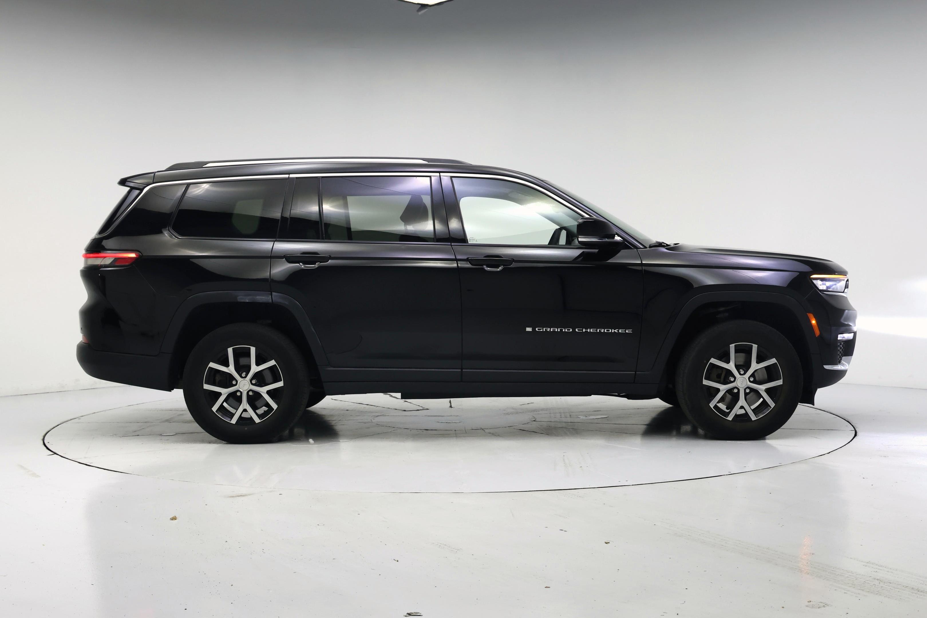 Thumbnail: 2023 Jeep Grand Cherokee L - 7