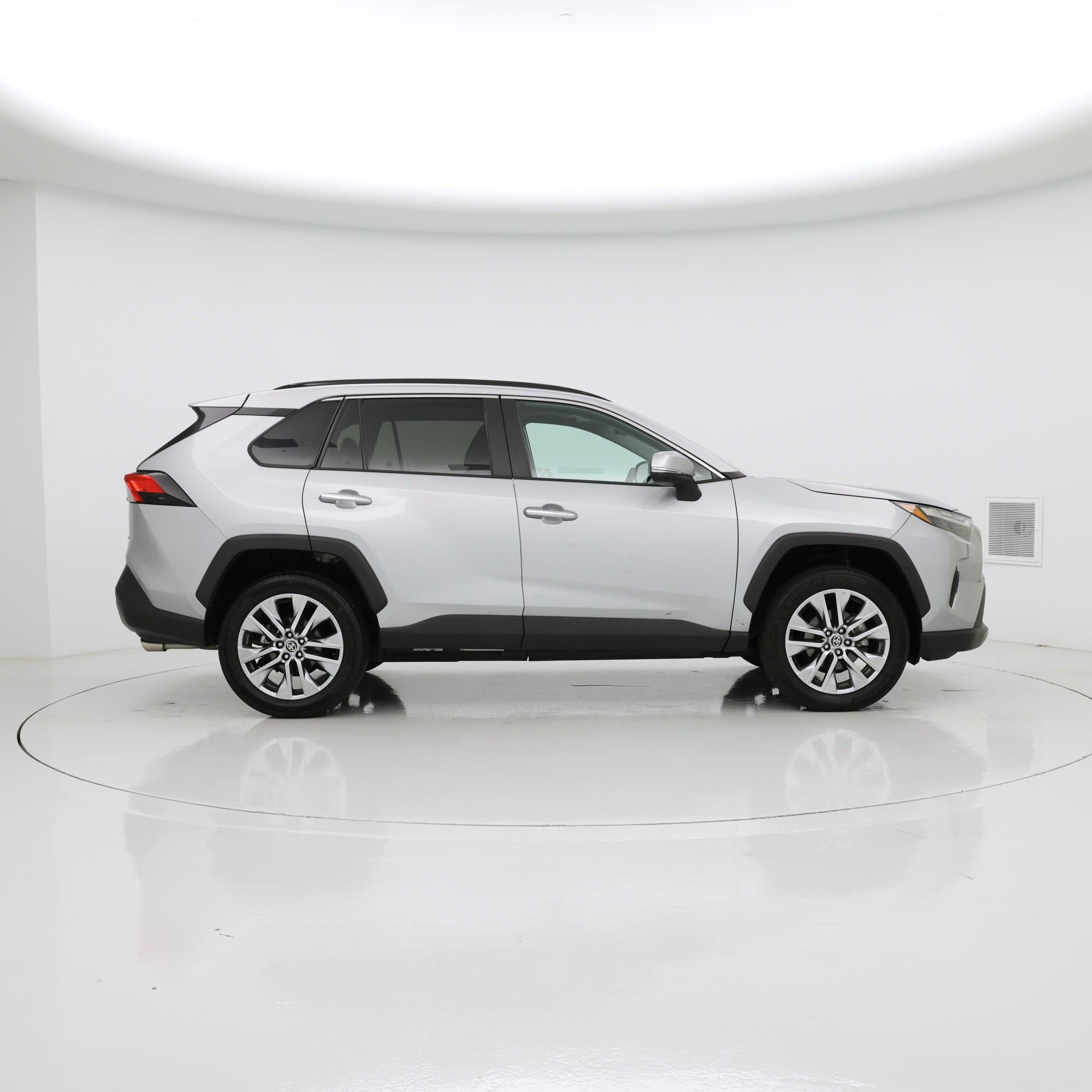 Thumbnail: 2023 Toyota RAV4 - 7
