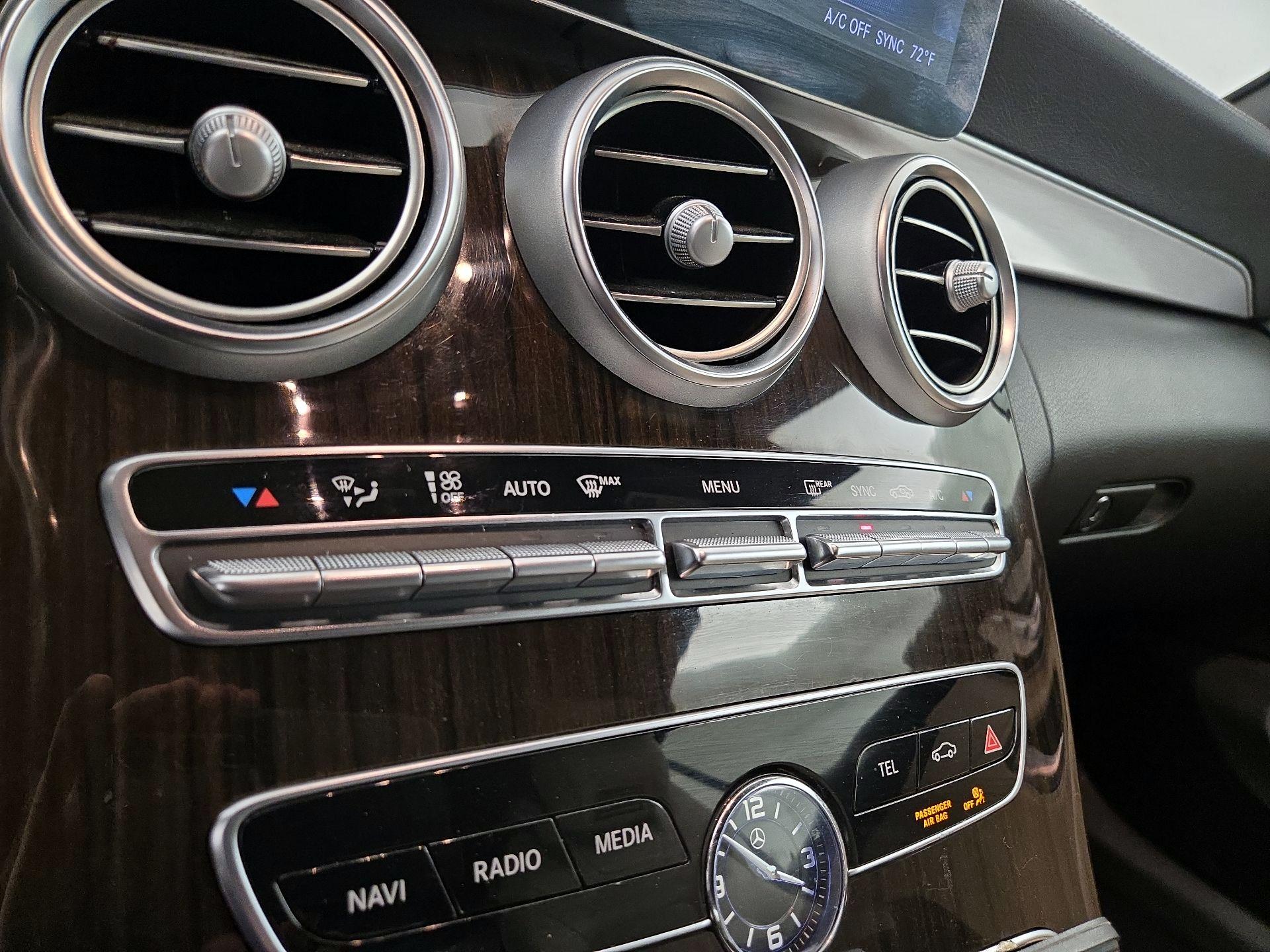Thumbnail: 2022 Mercedes-Benz C-Class - 17