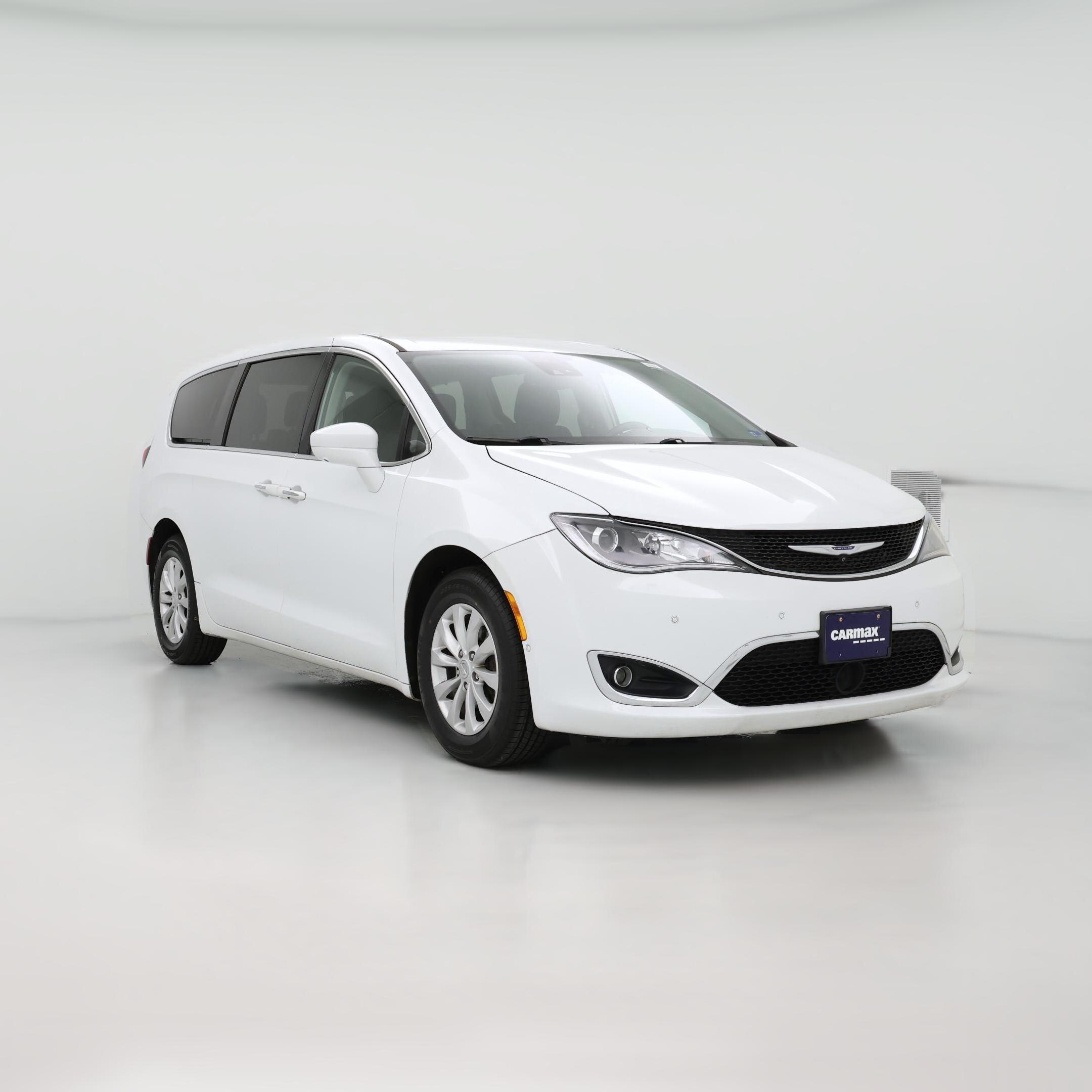 Thumbnail: 2020 Chrysler Pacifica - 1
