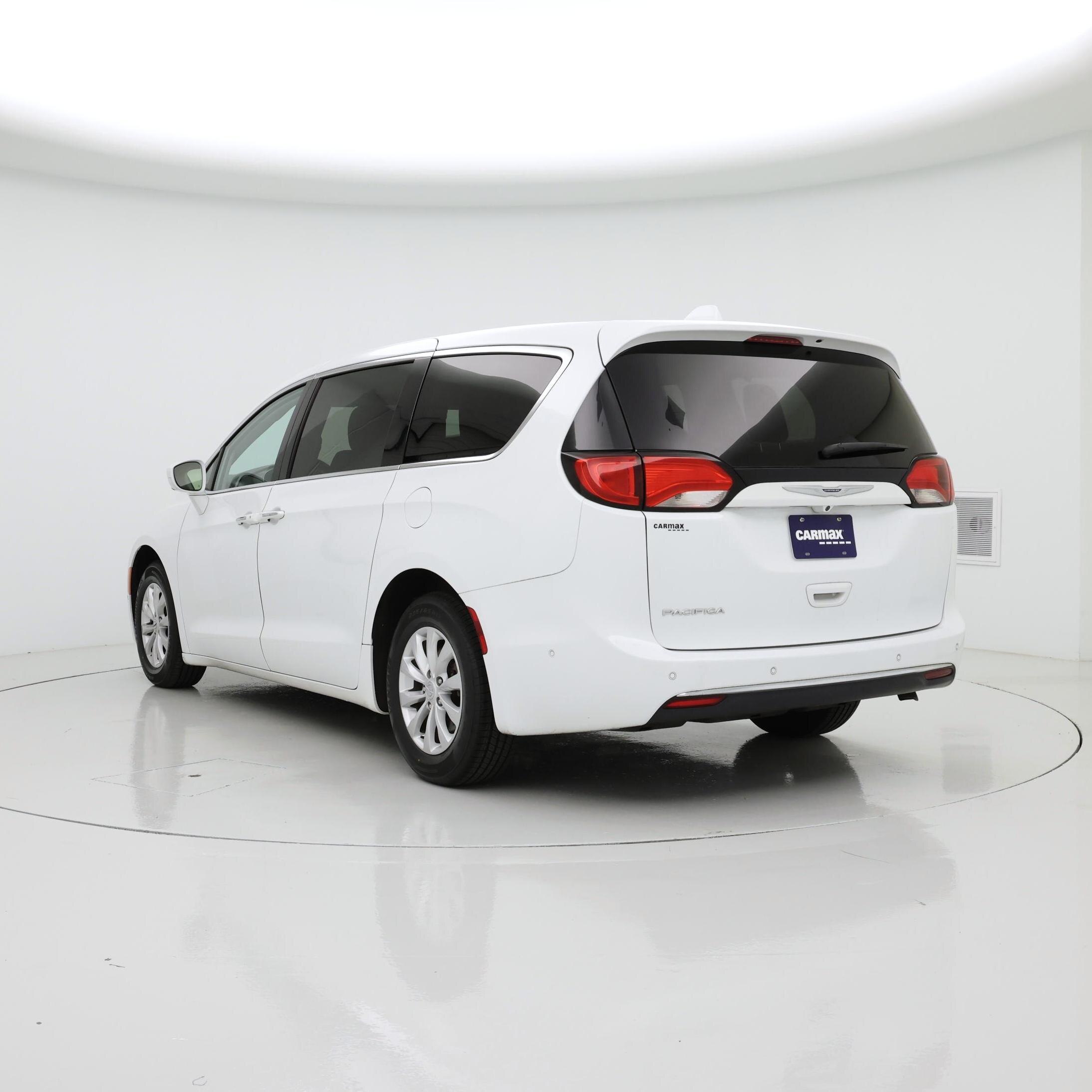 Thumbnail: 2020 Chrysler Pacifica - 2