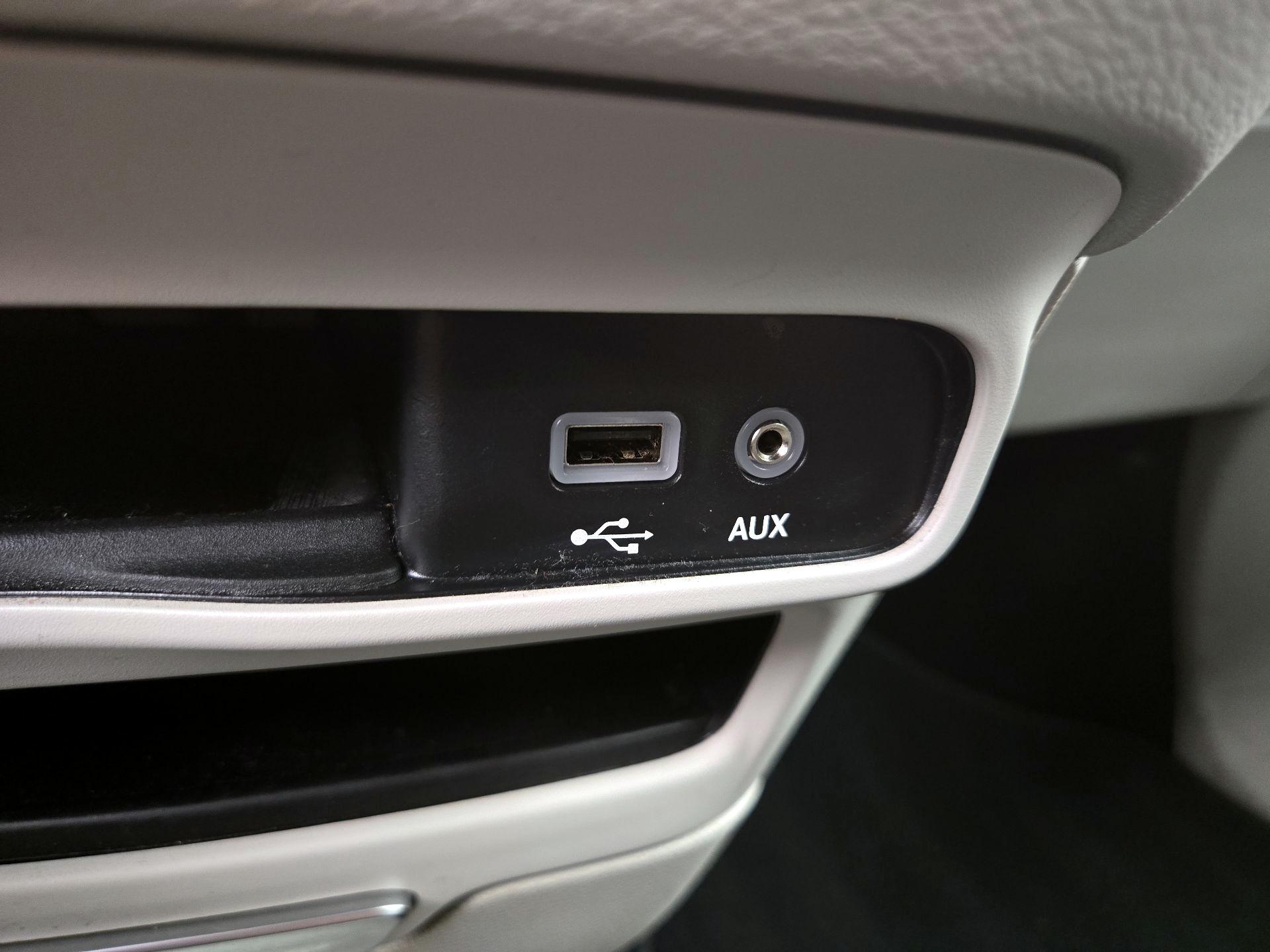 Thumbnail: 2020 Chrysler Pacifica - 19