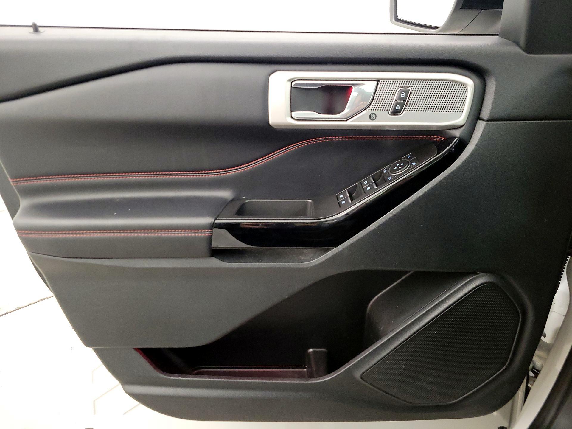 Thumbnail: 2022 Ford Explorer - 12