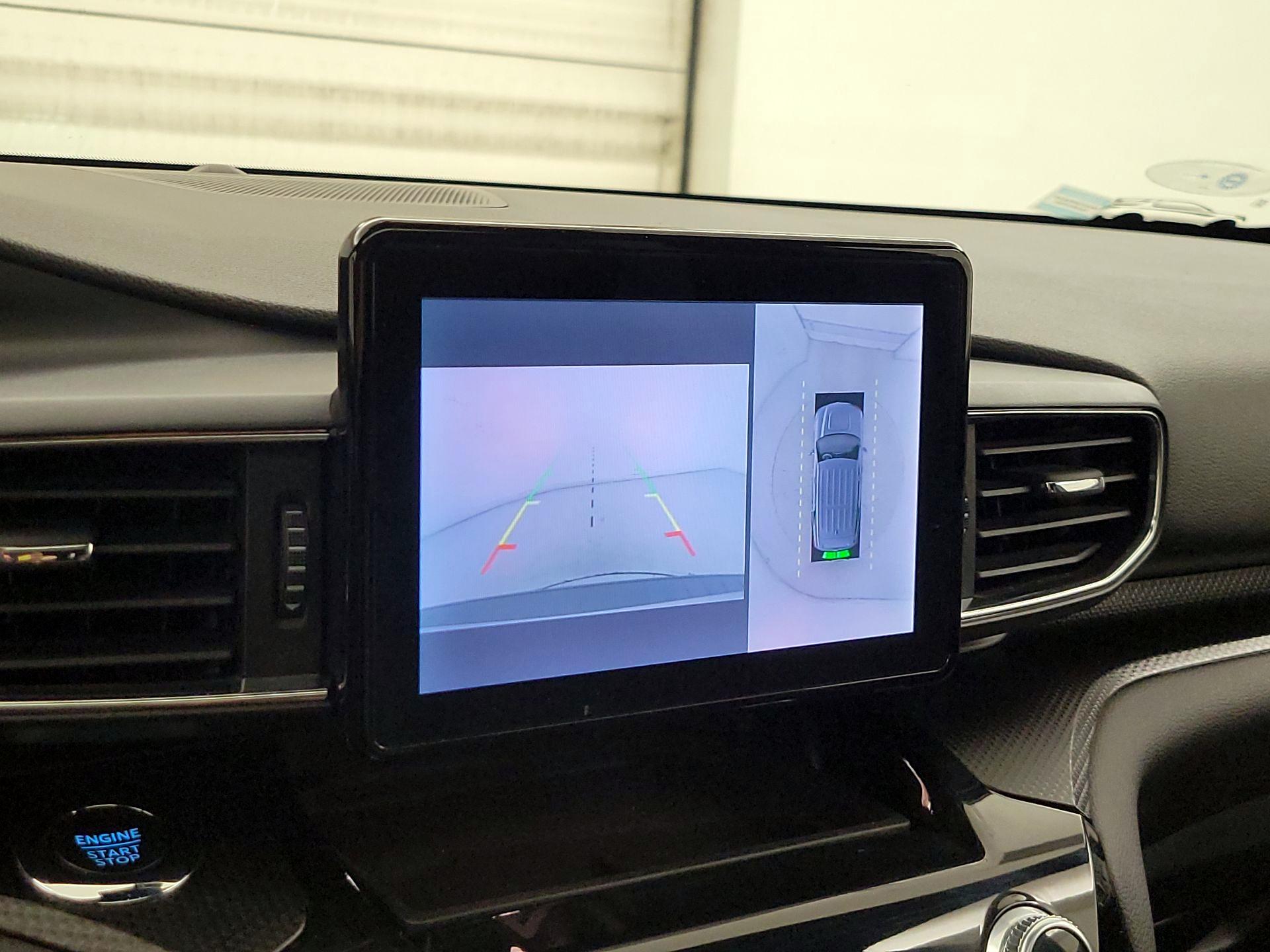 Thumbnail: 2022 Ford Explorer - 15