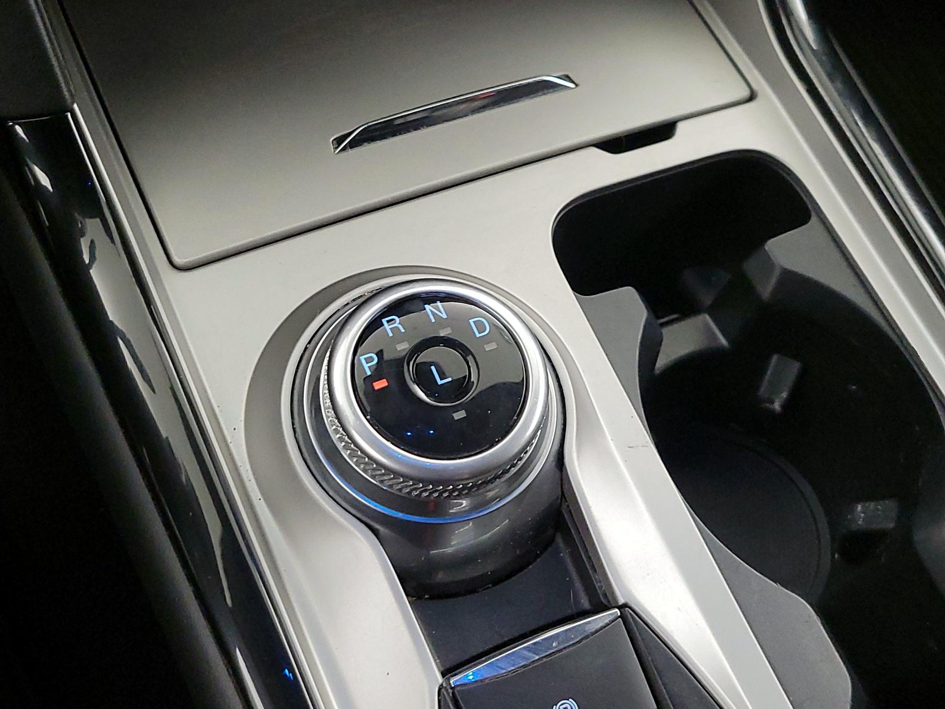 Thumbnail: 2022 Ford Explorer - 18