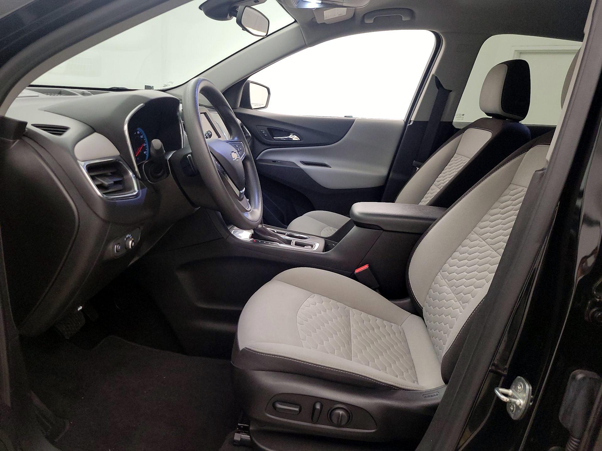 Thumbnail: 2021 Chevrolet Equinox - 11
