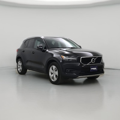2022 Volvo XC40 T4 Momentum