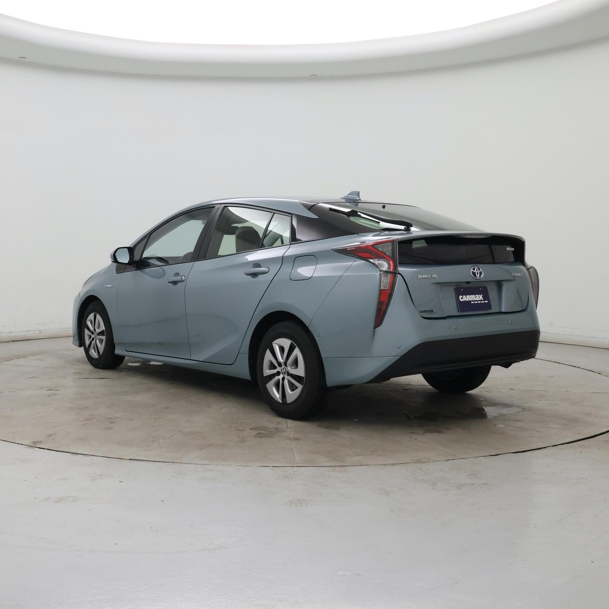 Thumbnail: 2017 Toyota Prius - 2