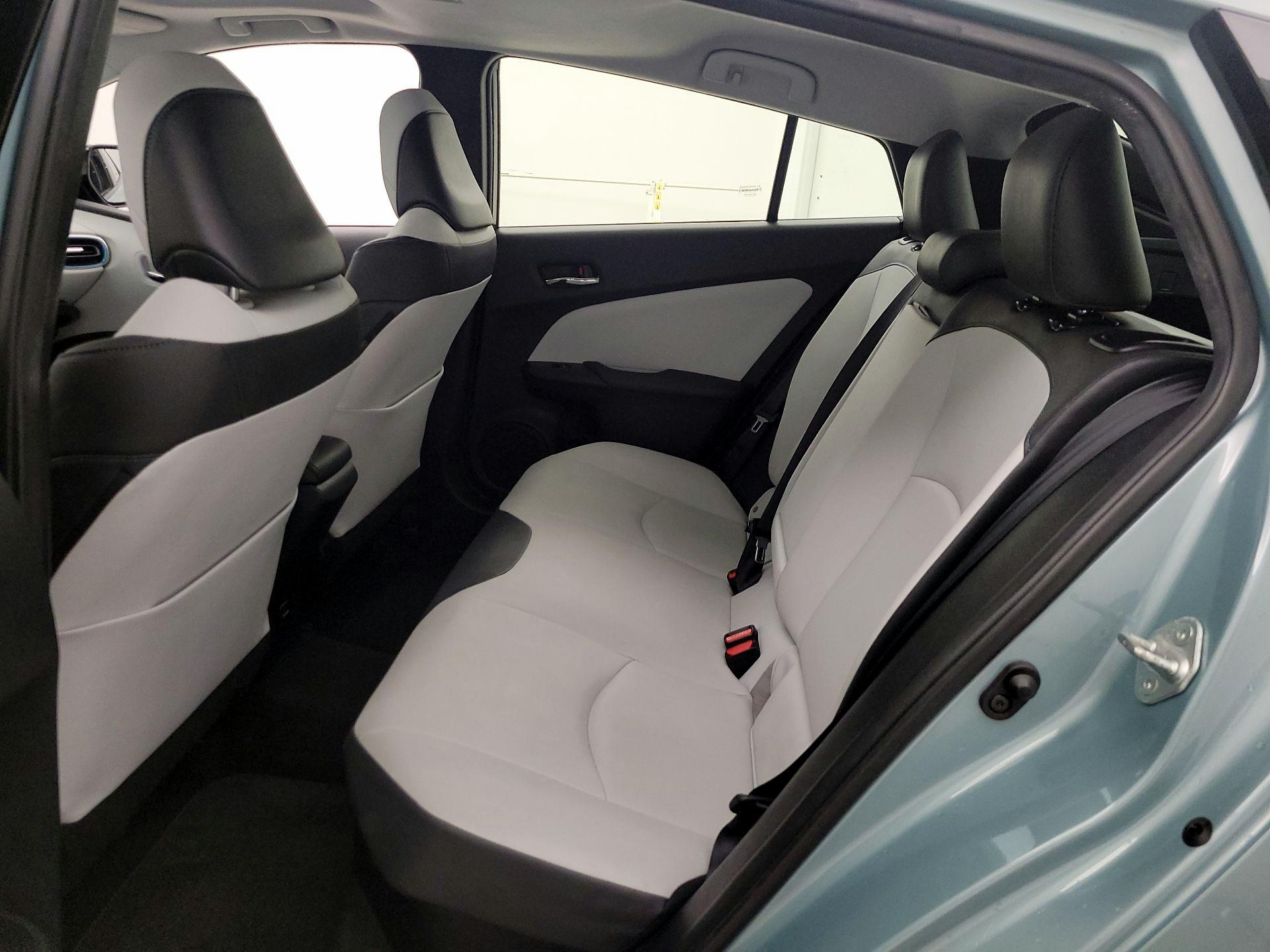 Thumbnail: 2017 Toyota Prius - 20