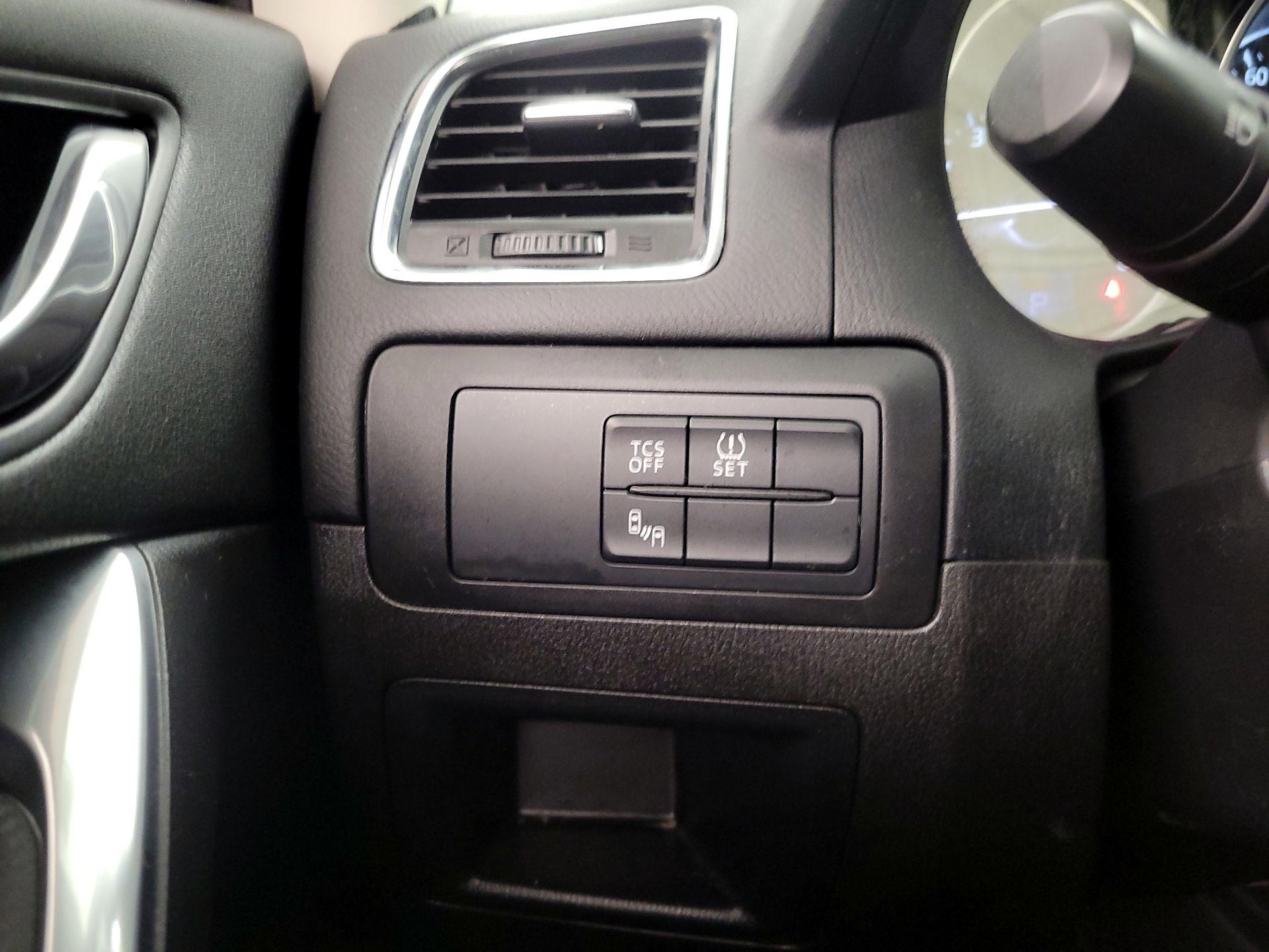 Thumbnail: 2016 Mazda CX-5 - 13