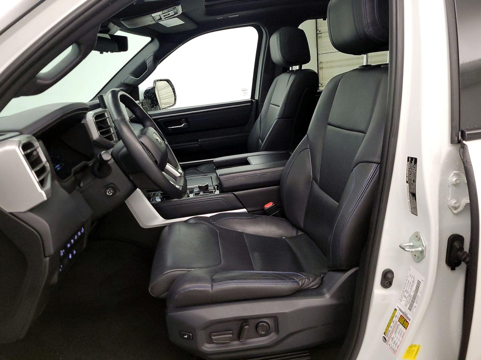 2022 Toyota Tundra Platinum - Photo 12