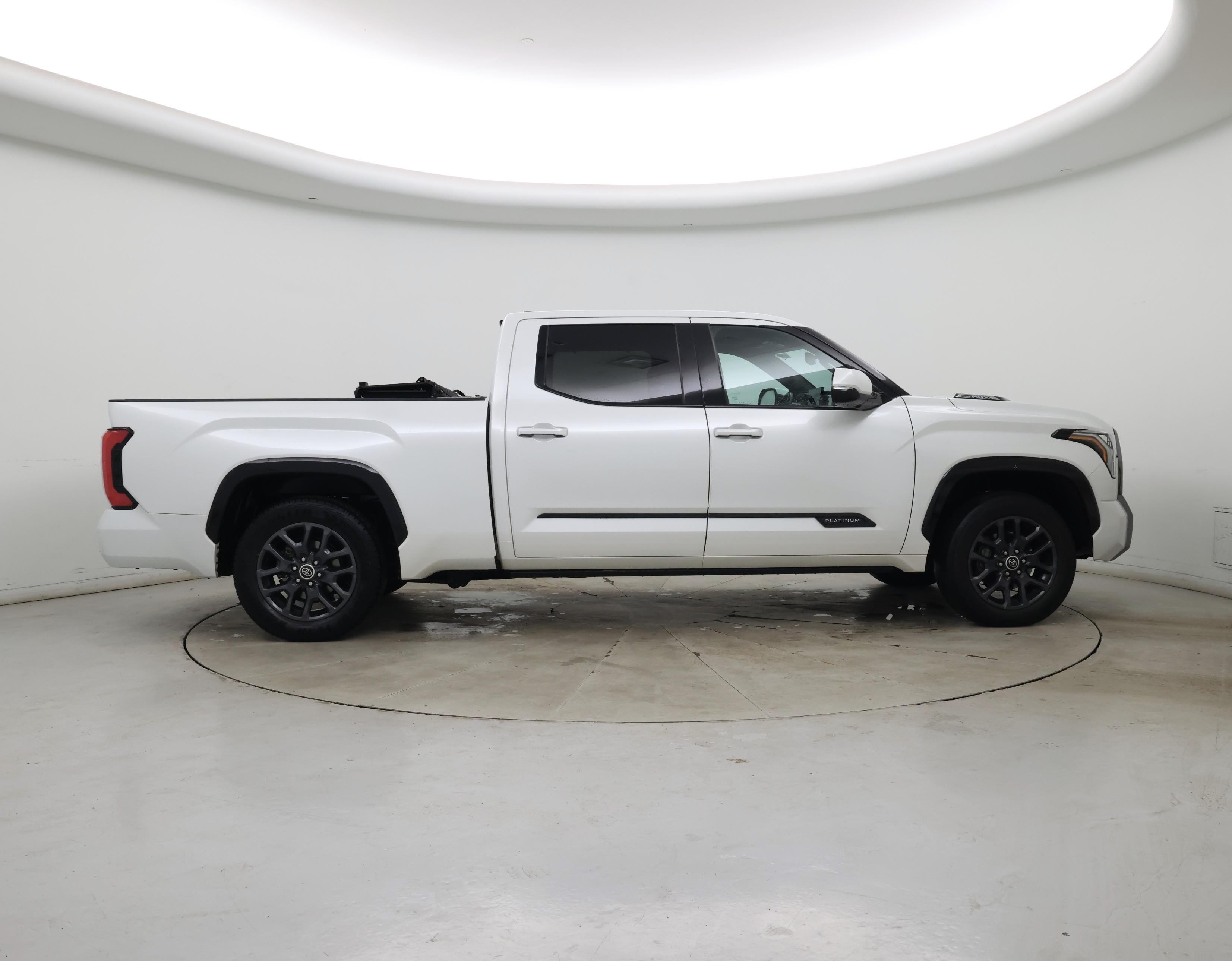 Thumbnail: 2022 Toyota Tundra - 7