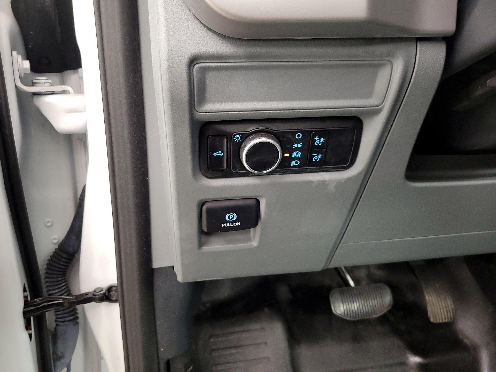 Thumbnail: 2023 Ford F-150 - 13