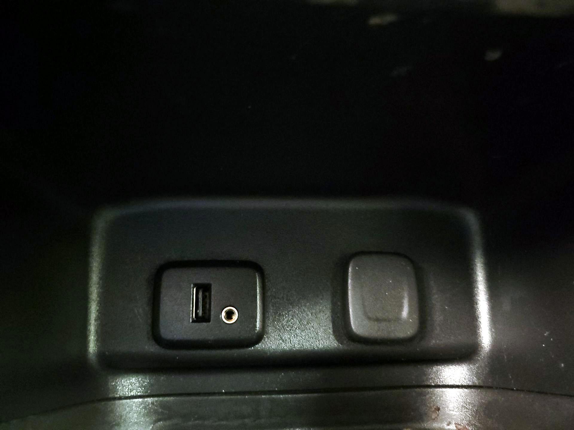 Thumbnail: 2018 Chevrolet Equinox - 18