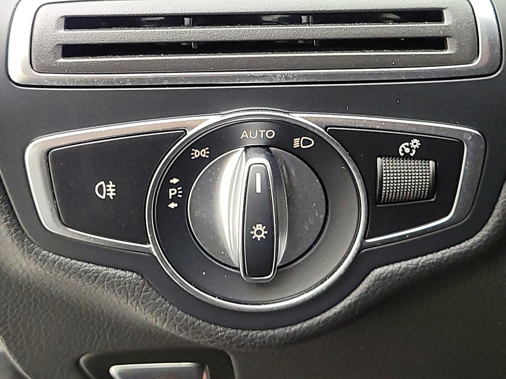 Thumbnail: 2021 Mercedes-Benz C-Class - 11