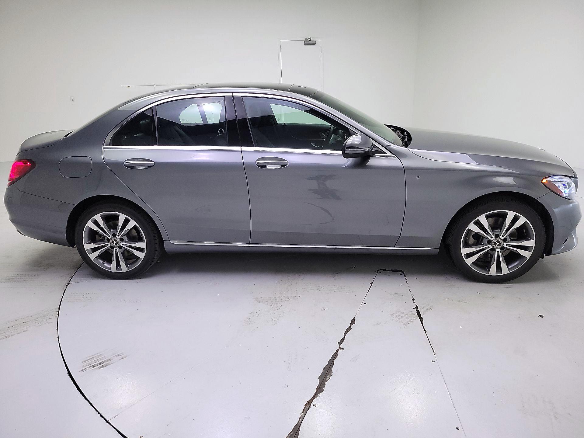 Thumbnail: 2021 Mercedes-Benz C-Class - 4