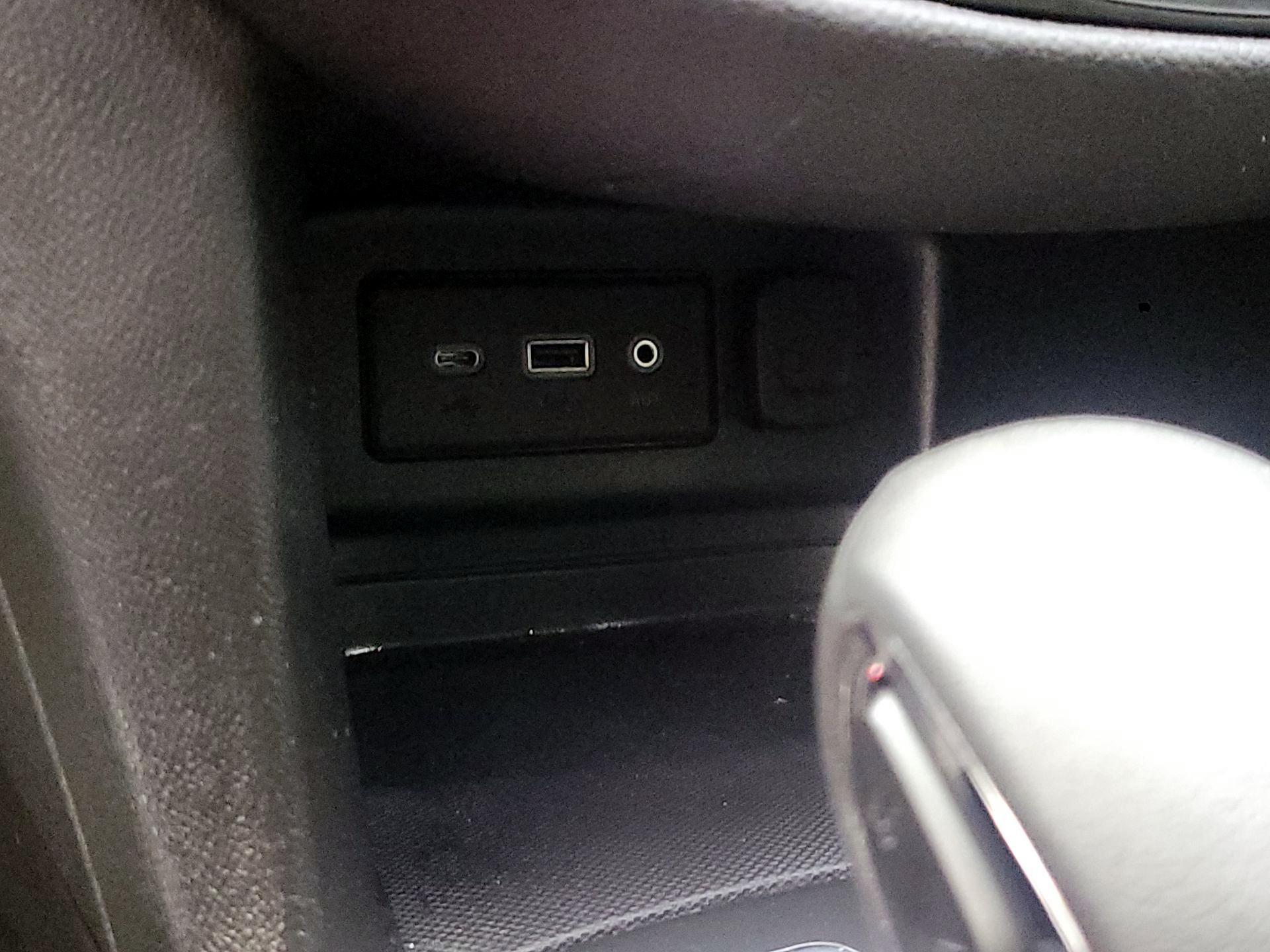 Thumbnail: 2023 Chevrolet Equinox - 16